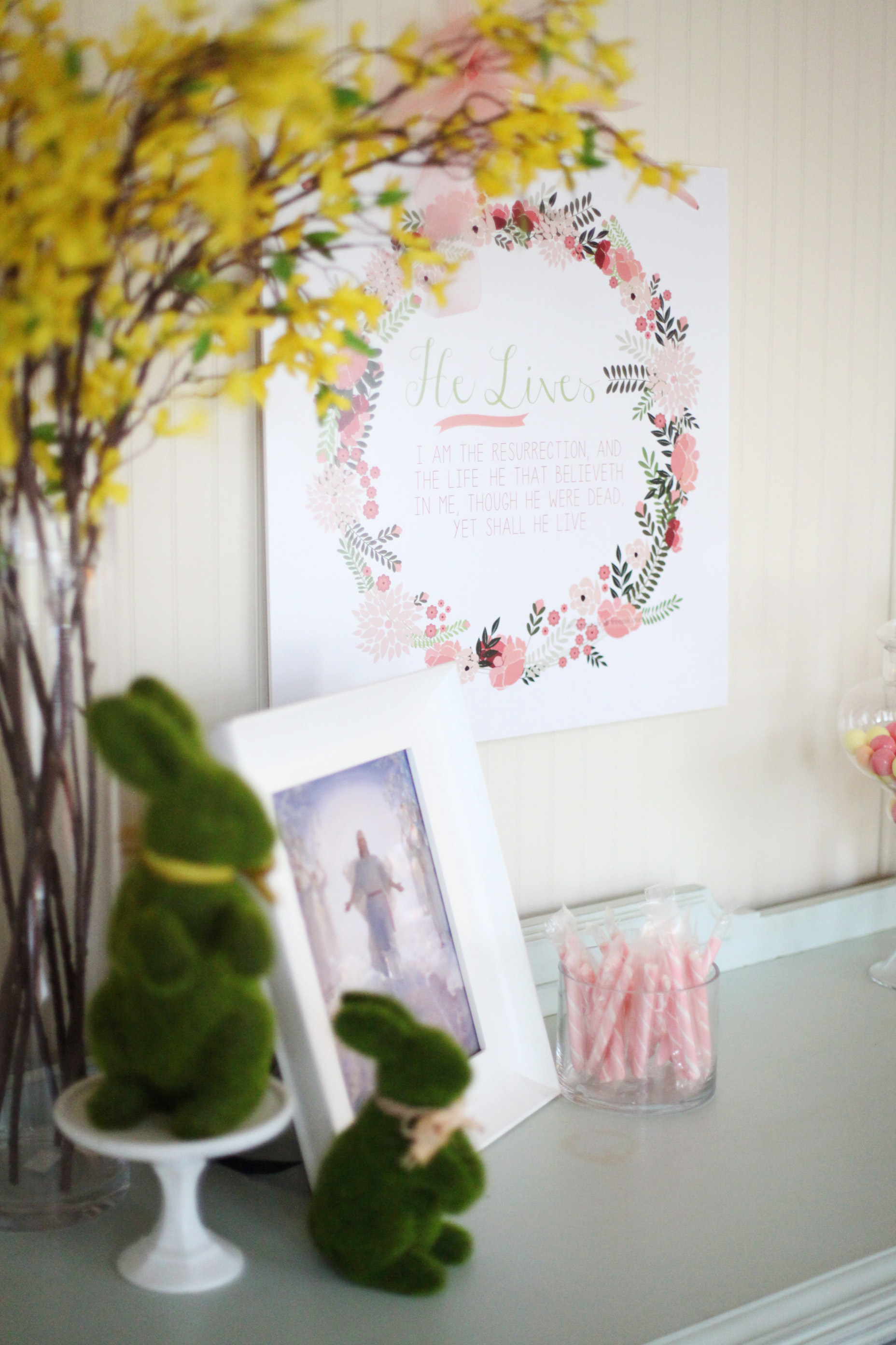 He Lives Printable Easter Decor
