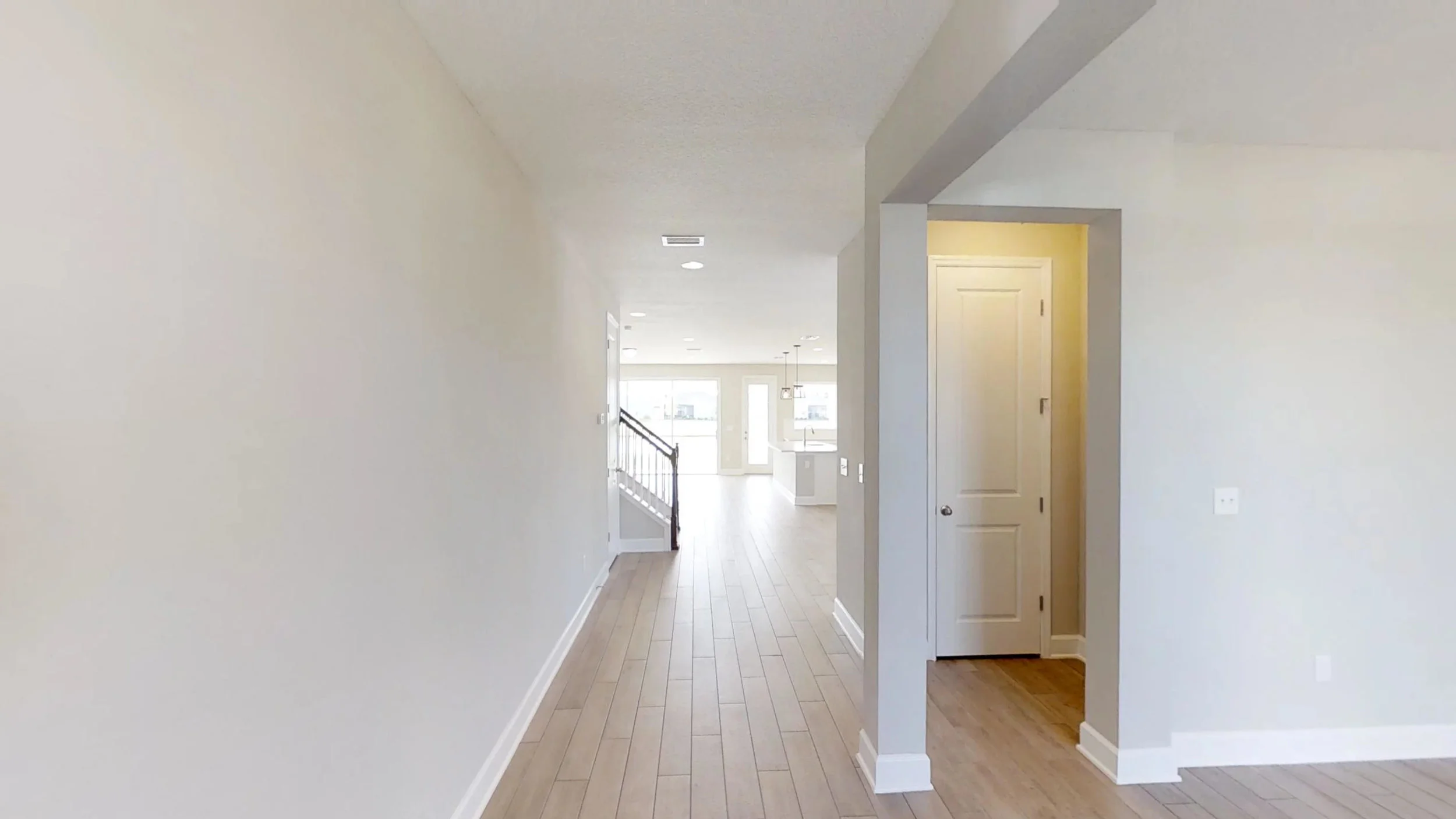 118 Woodsong Ln