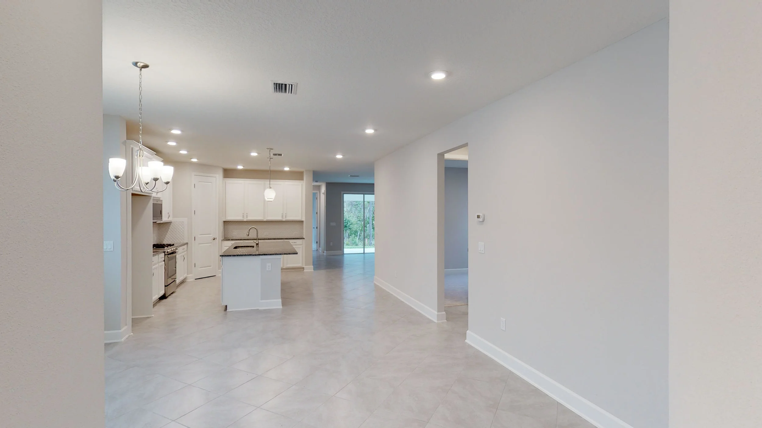 492 Vista Lake Circle