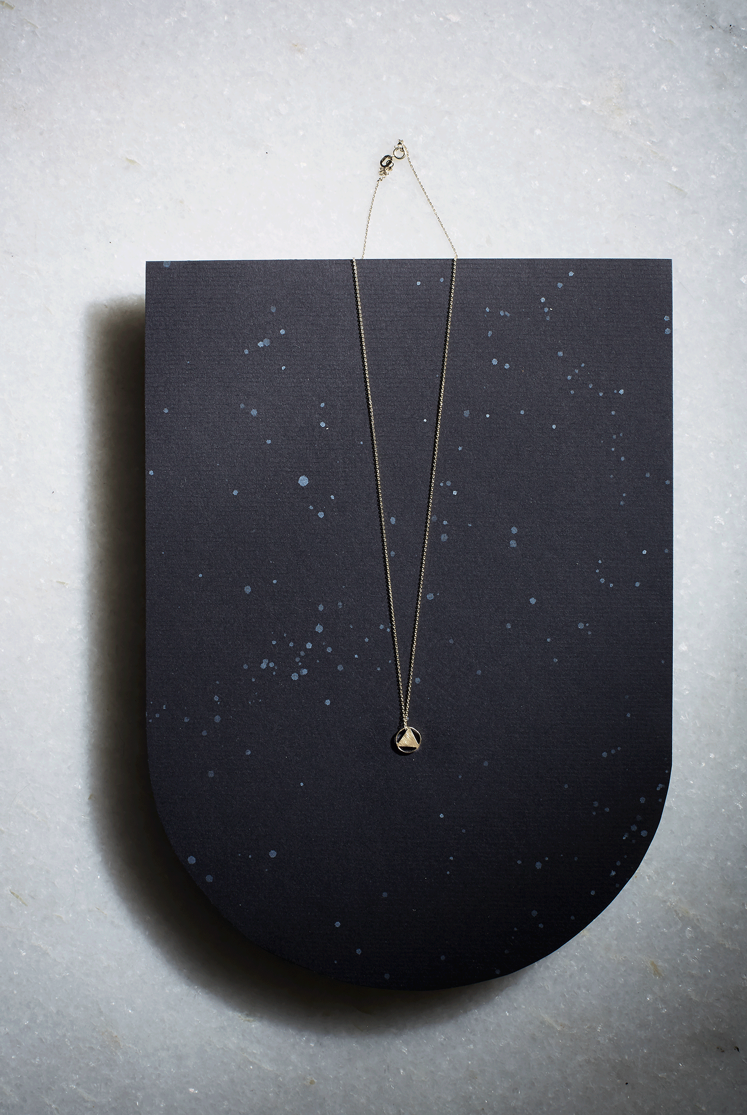 Gold-Elements-Mini-Disc-P-Full-KIND-Jewellery.gif