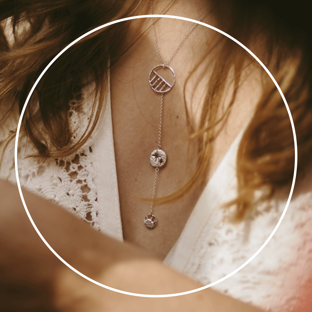 Zee-Necklace.gif