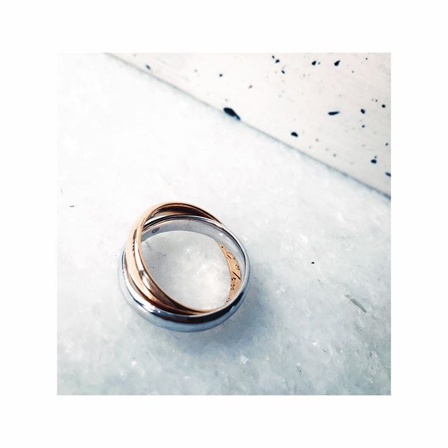 Oh heyyyyyy! Mix old and new with a double banded ring like this gorgeous one for the lovely @karlsson_linn_ 💜

#kindjewellery #bespokejewellery