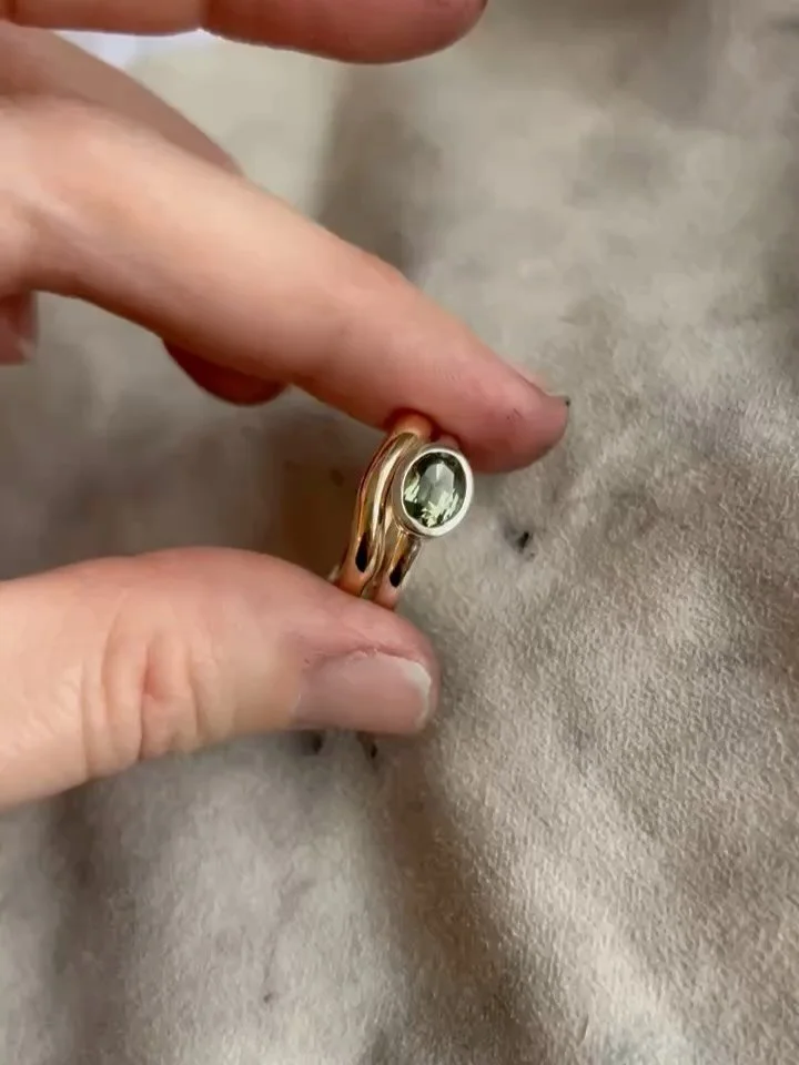 Two rings, one perfect pairing 🫶🏽