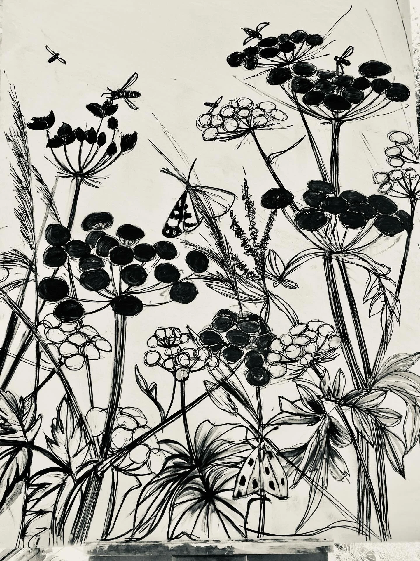 Immerse yourself in colour and take part in an expressive charcoal drawing day in the beautiful @yeoorganicgarden @yeovalley .
Don&rsquo;t get me wrong I absolutely love colour but drawing in charcoal gives you the best experience of connecting up yo