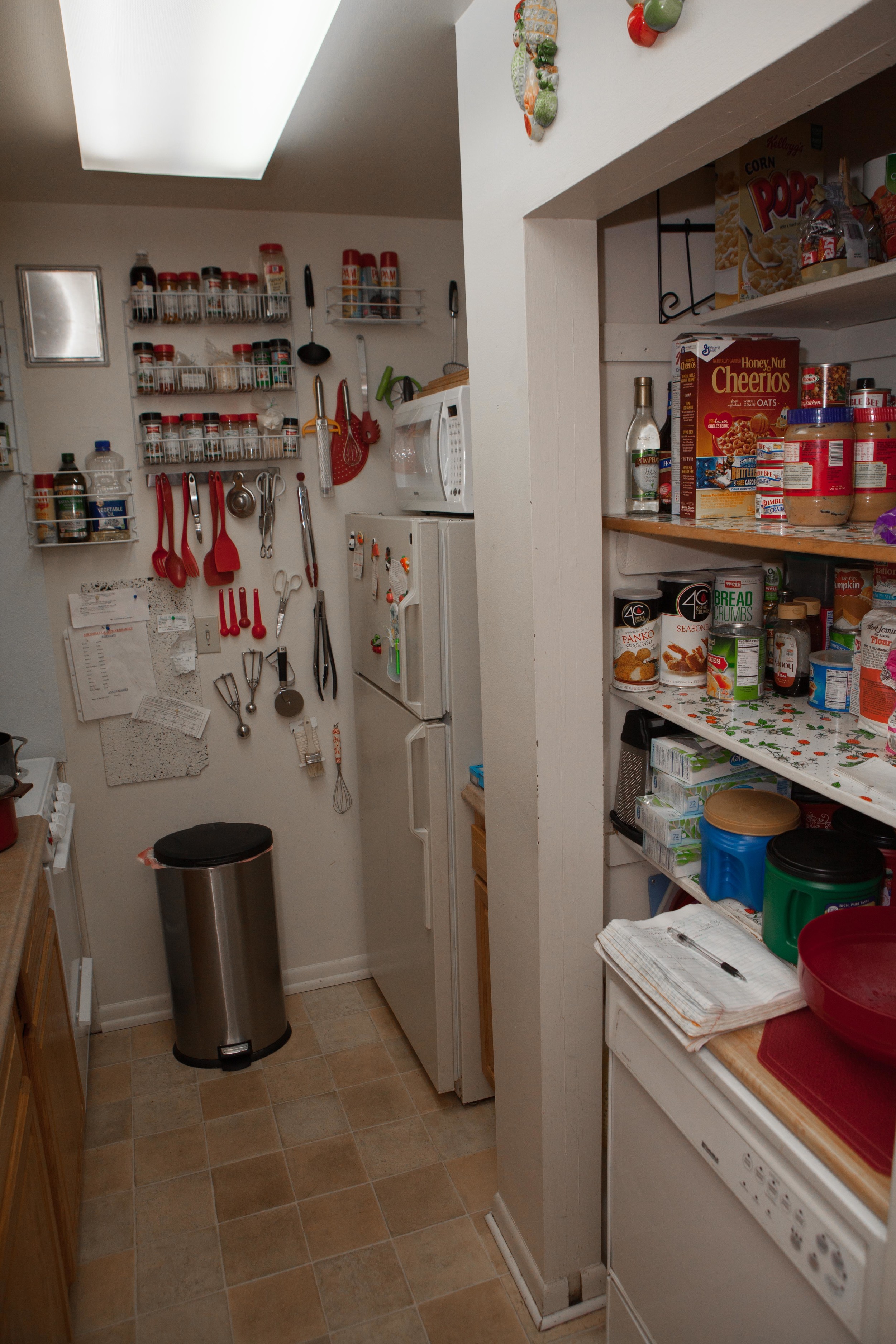 Kitchen Right (Pantry and Appliances)