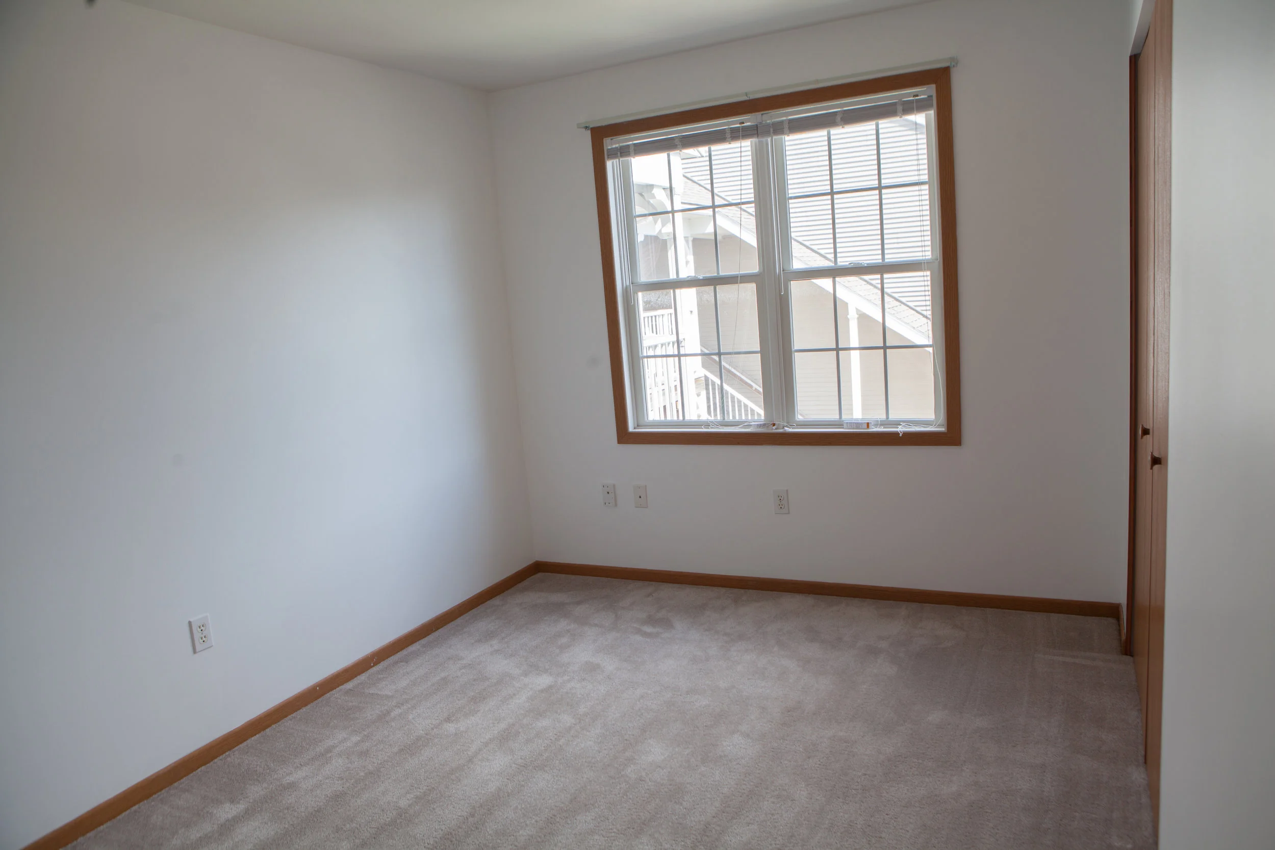 Luxury Apartments — M.E. MANAGEMENT