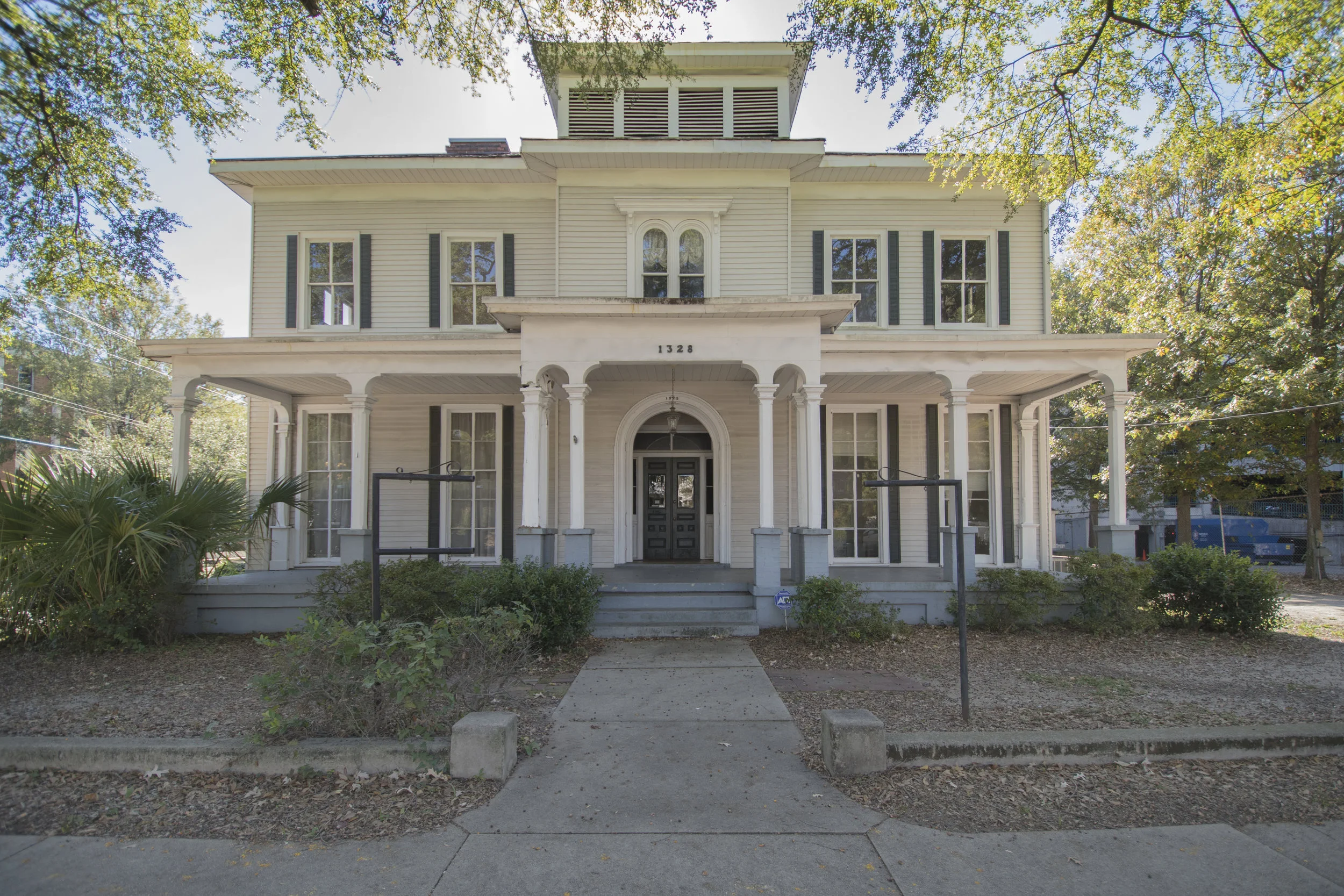 front_0553.jpg