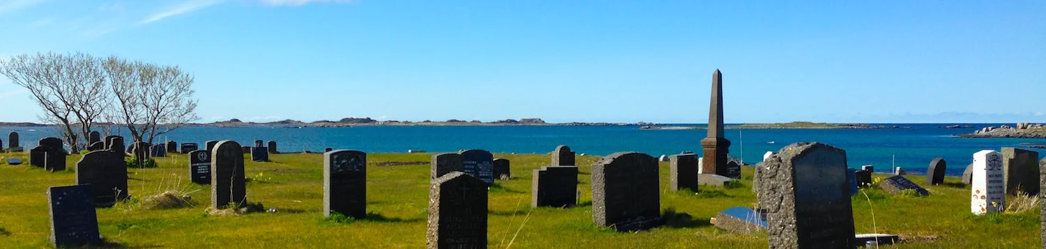 Gravpasserne gravstell Lofoten.JPG