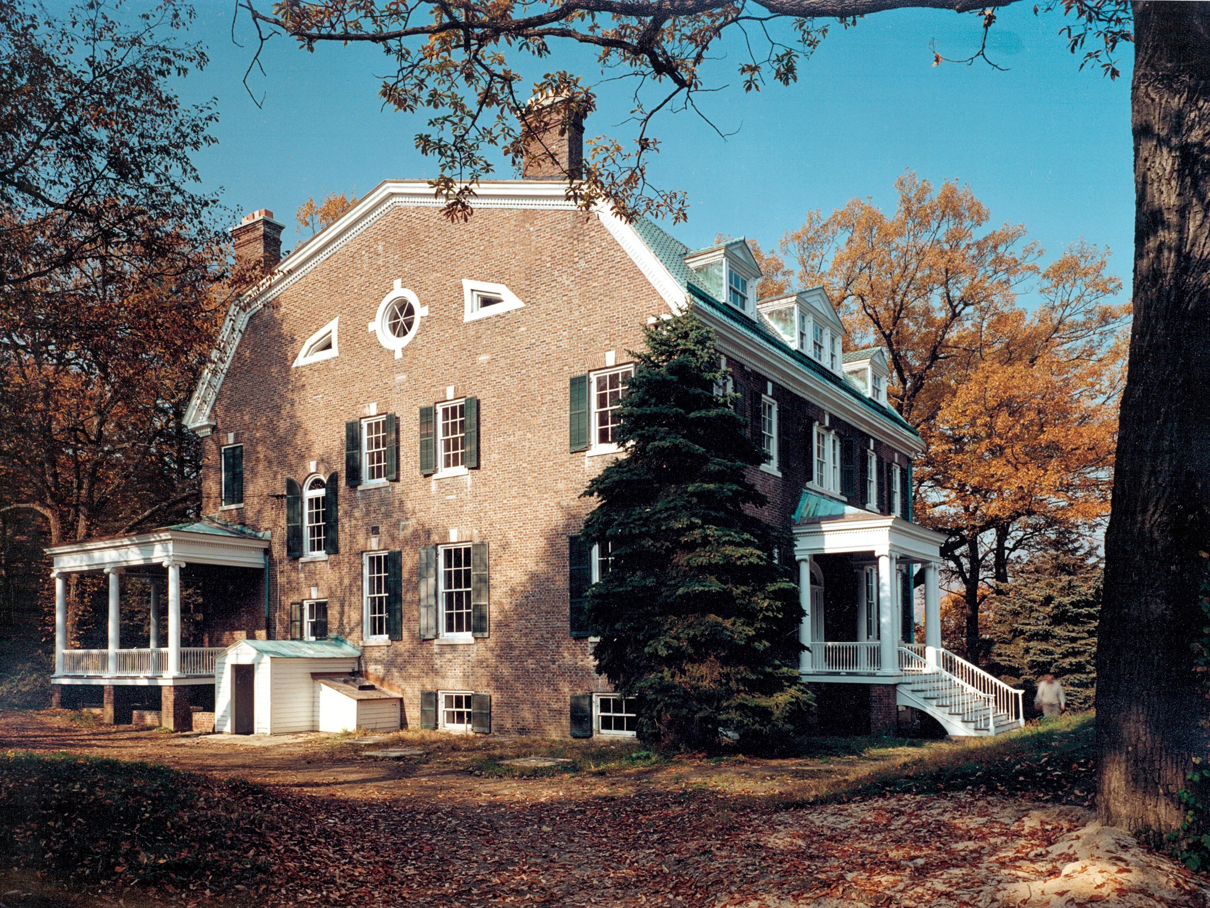side view of house.jpg