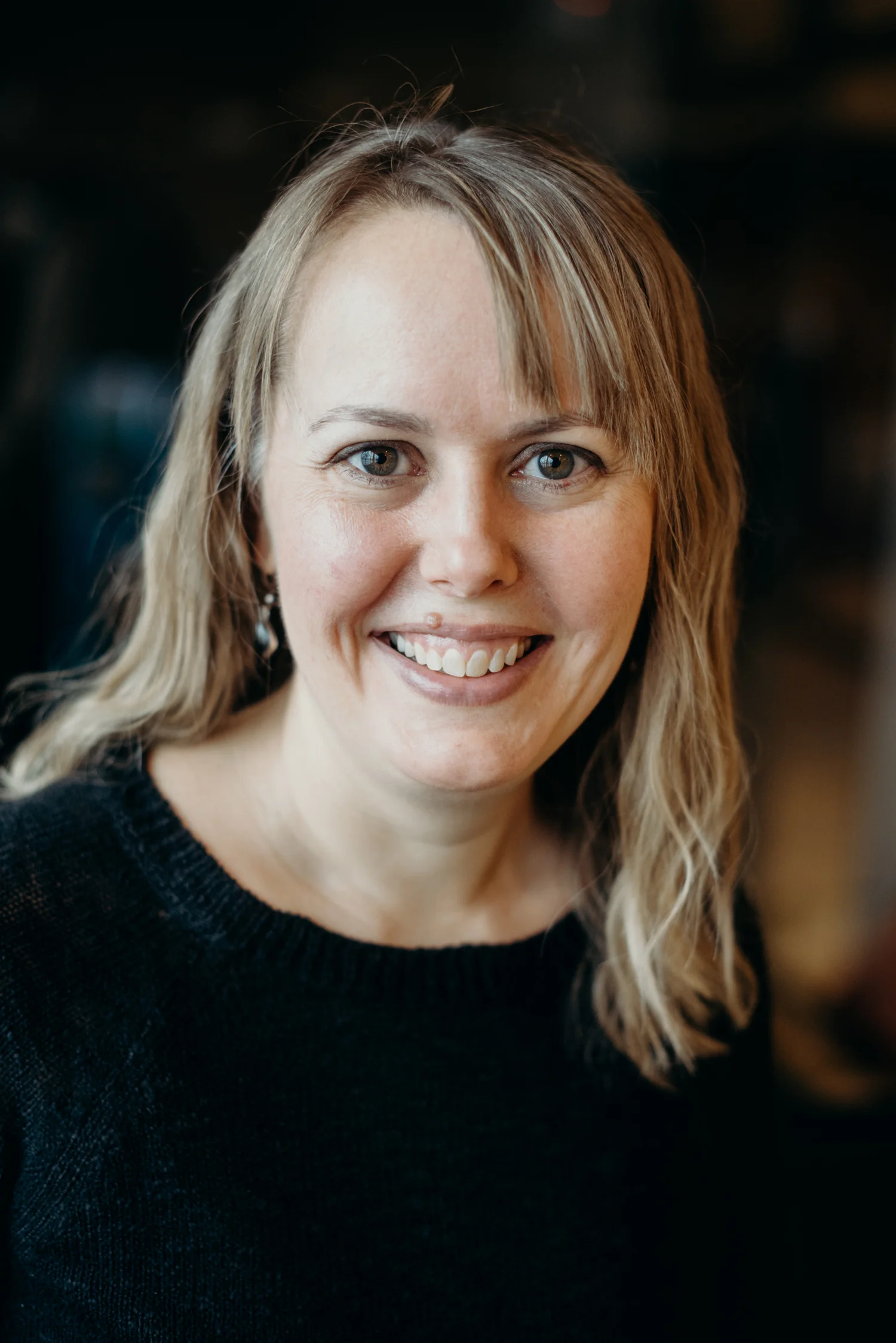 beth-olson-author.jpg