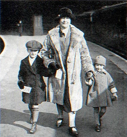 Universal Aunts – all-round nannies, tour guides and fixers – were the lifestyle consultants of the 1920s.