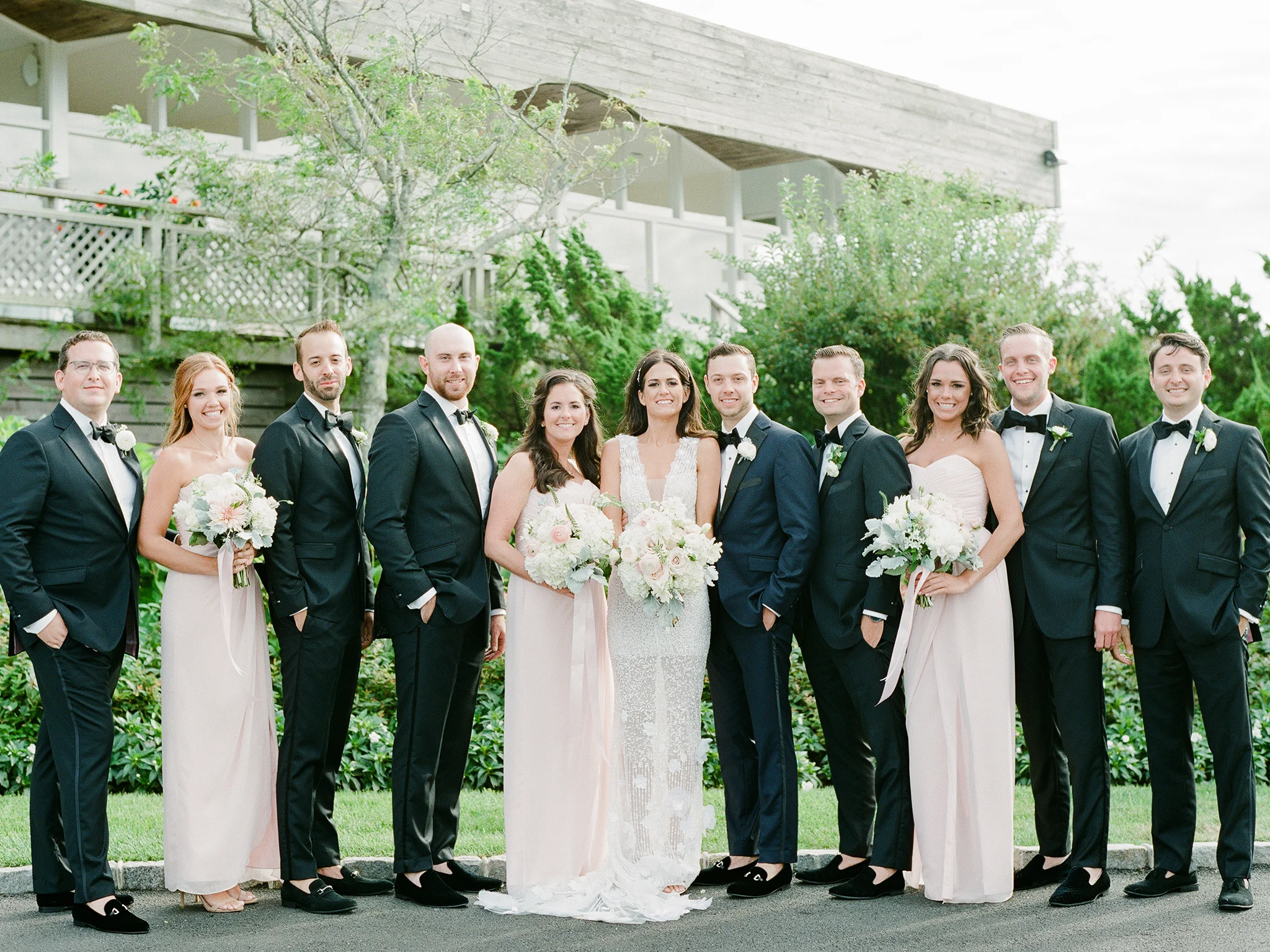 bridgehampton tennis and surf club wedding photos