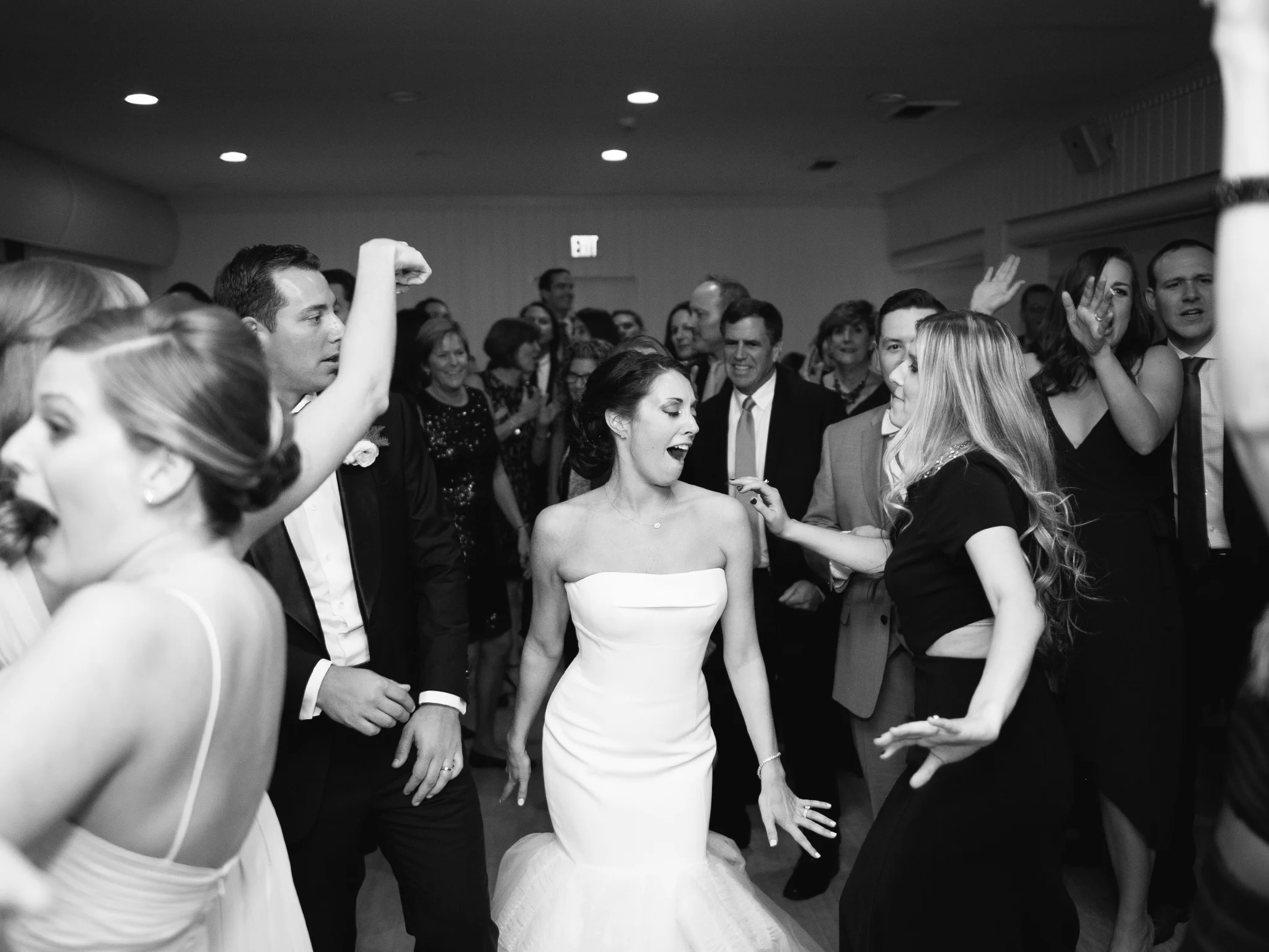 Gurney's Montauk Yacht Club Wedding Photos