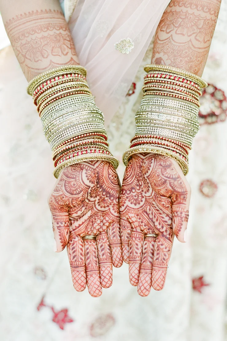 Indian Traditional Henna Hands Wedding Photos