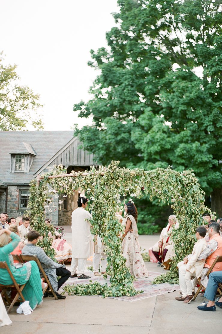 outdoor wedding ceremony venue in New York