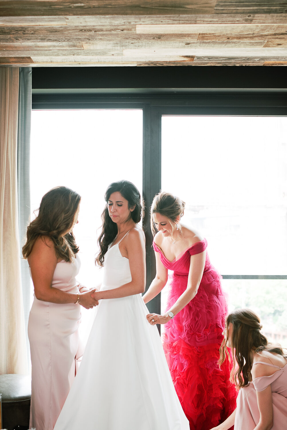 Bride and Bridesmaids Getting Ready at 1 Hotel Brooklyn