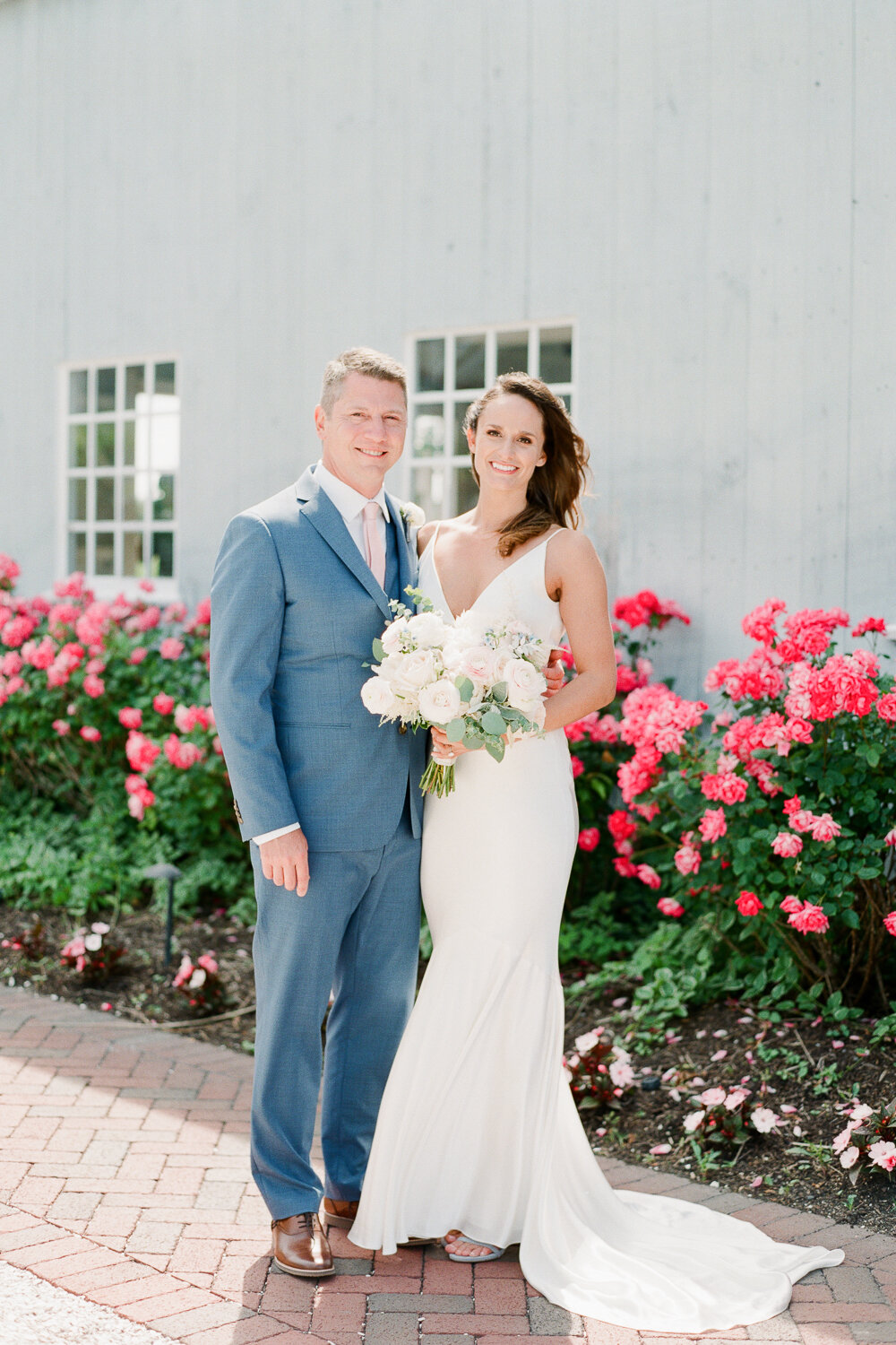 Bride and Groom Photos at Bonnet Island Estate