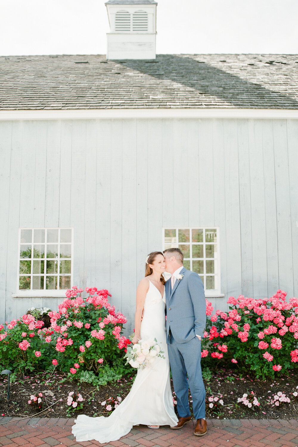 Bride and Groom Photos at Bonnet Island Estate