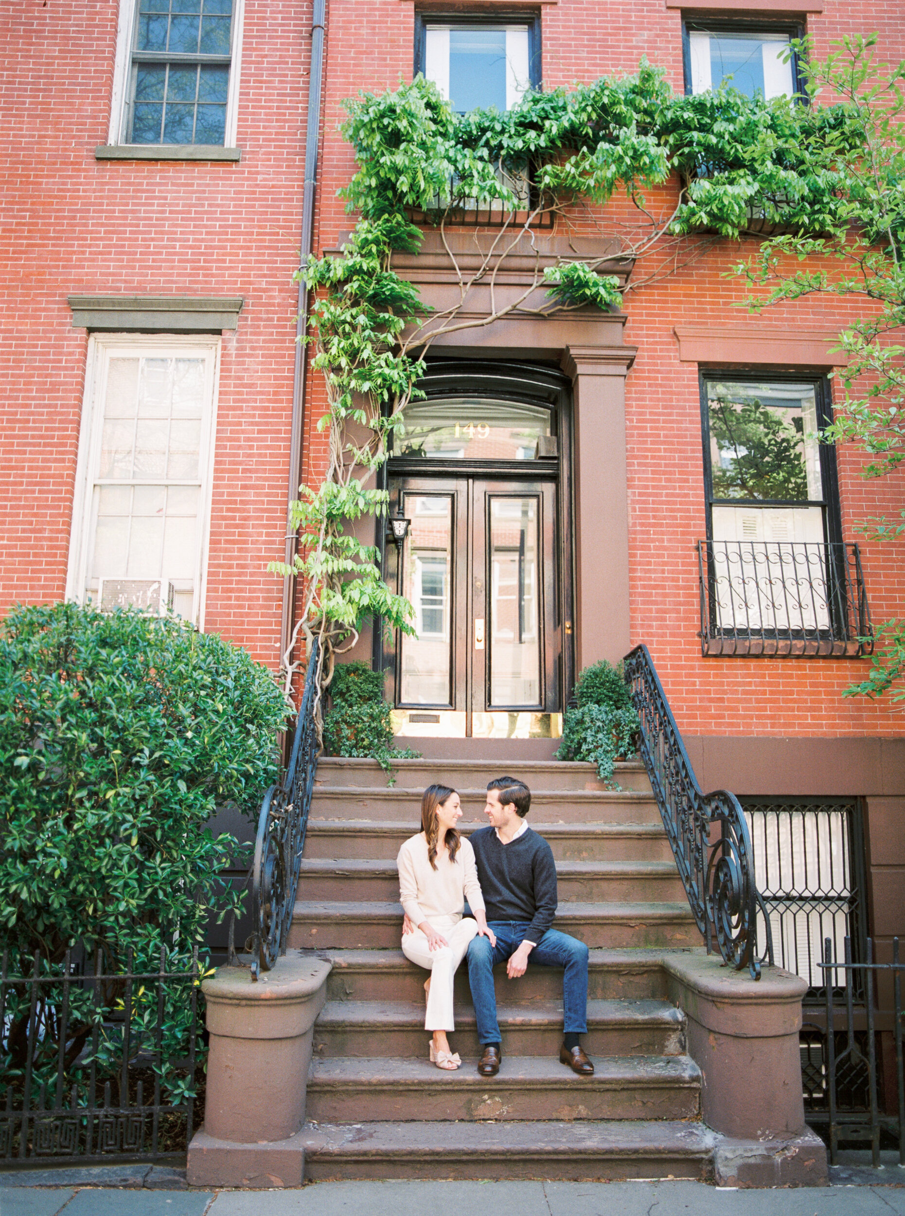 Brooklyn Heights Engagement Photos