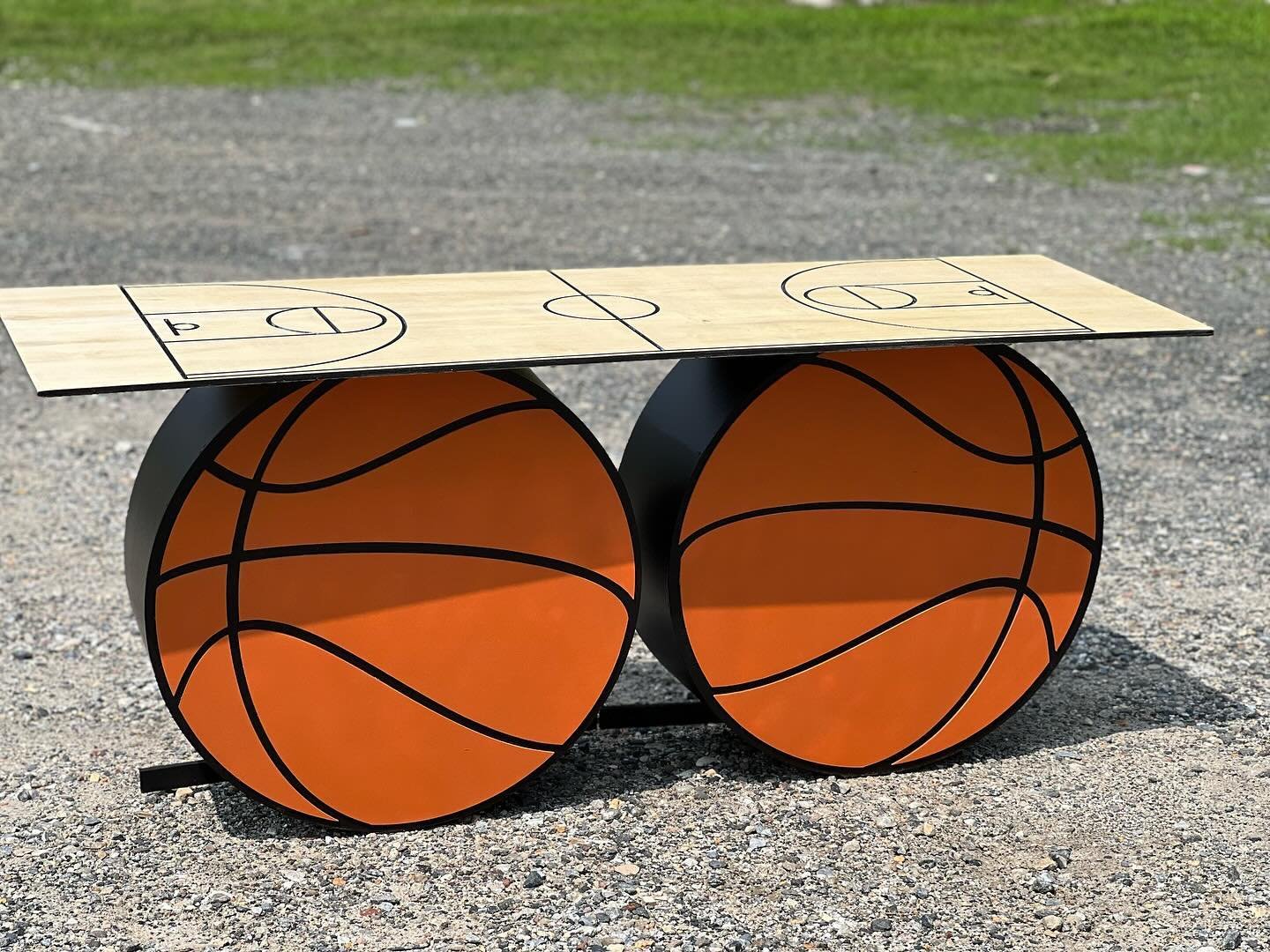 Basketball themed party prop and dessert table
.
.
#eventplanning #eventdesign #eventdecor #basketball #nba #boyparty #basketballparty
.
.
.
#woodwork #woodworking #woodworker #wood #woodworkersofinstagram #handmade #maker #custommade #diy #woodshop 