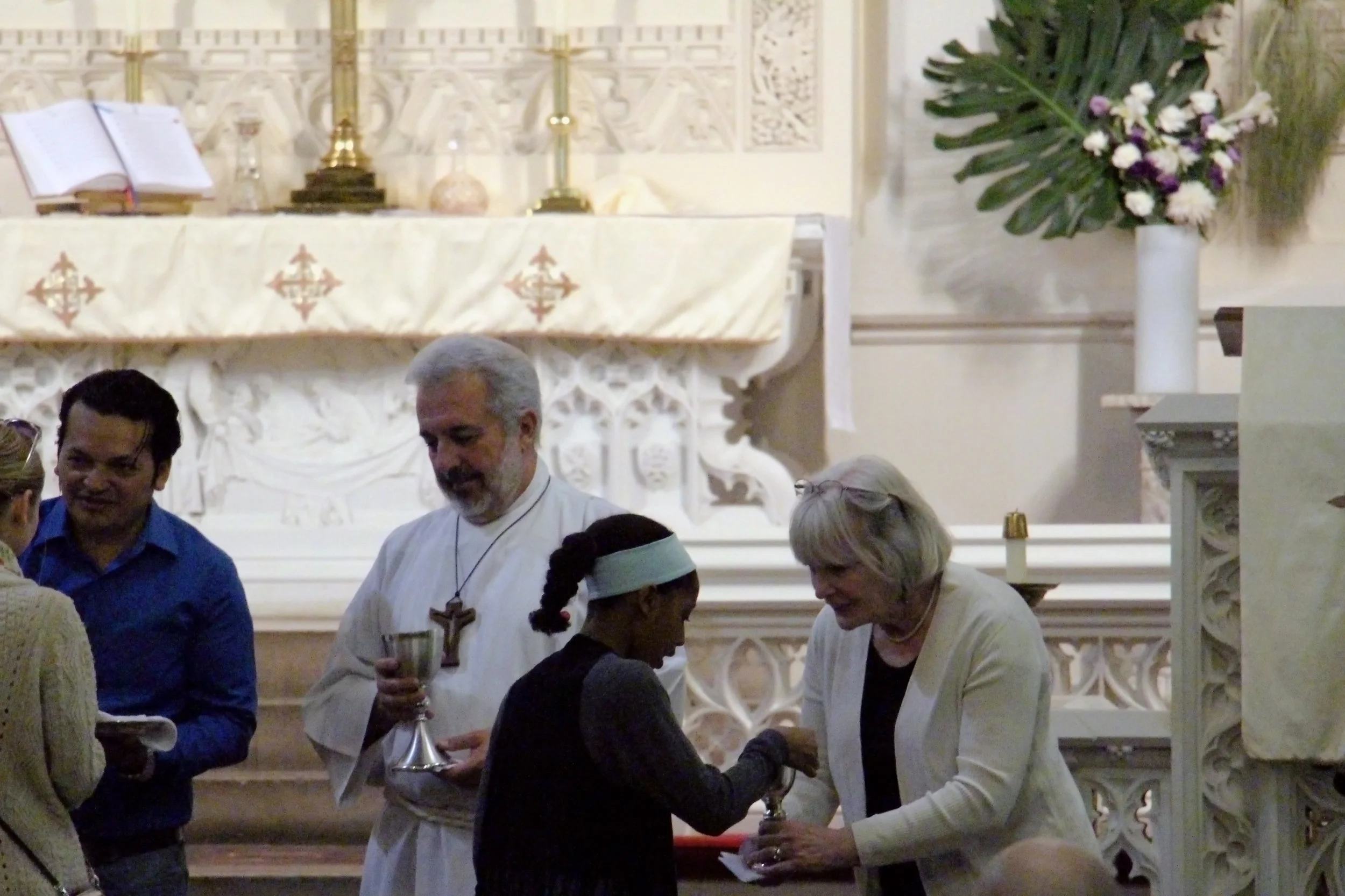 Giving Communion_2.jpg