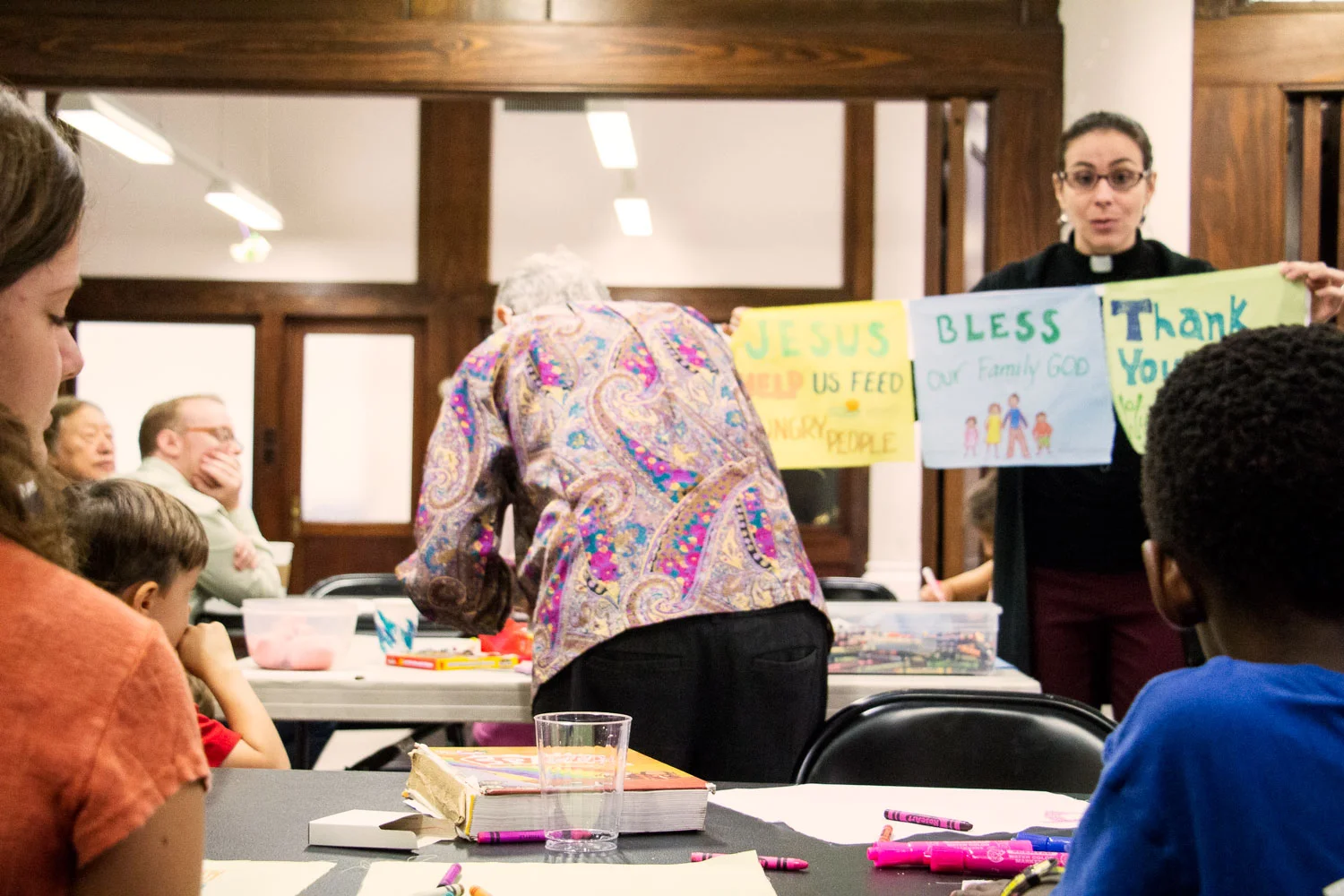 Sunday-School_Danielle-showing-banners_websize_1500.jpg