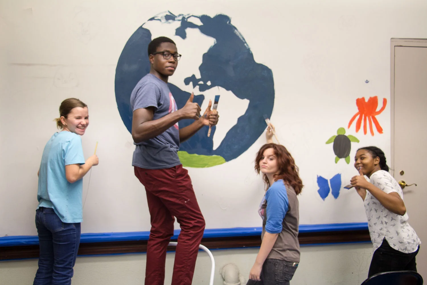 Youth-Group-Mural-painting_websize_1500.jpg