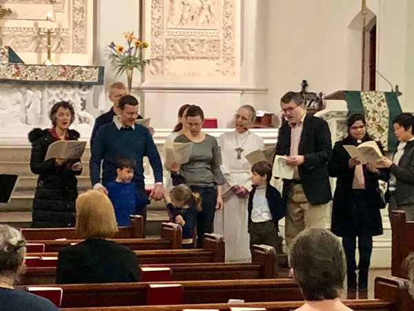 Intergenerational-Choir_singing-in-worship_ws600.jpg