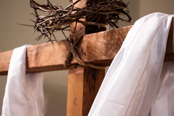 Easter-Sunday_cross_websize600.jpg