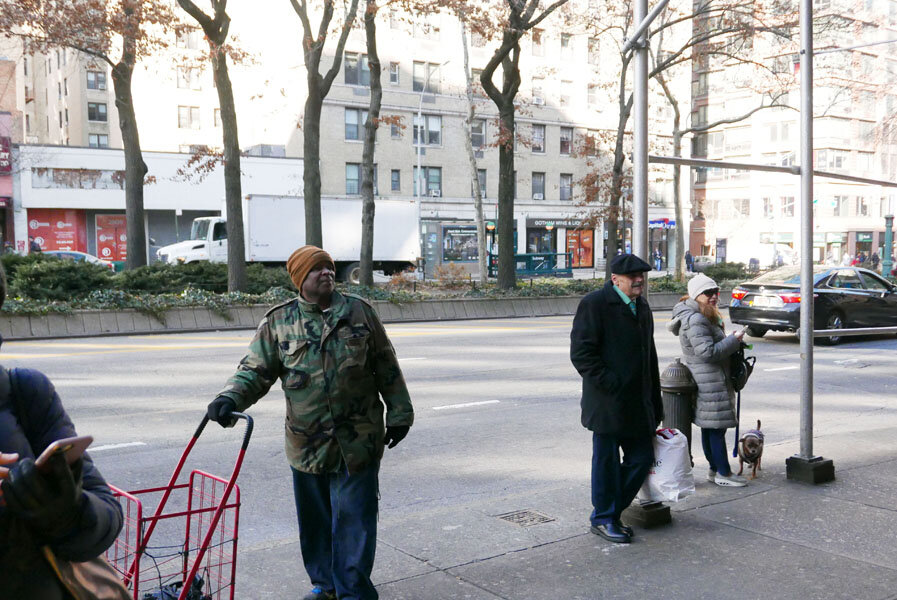 Advent-Season_people-watching-on.jpg