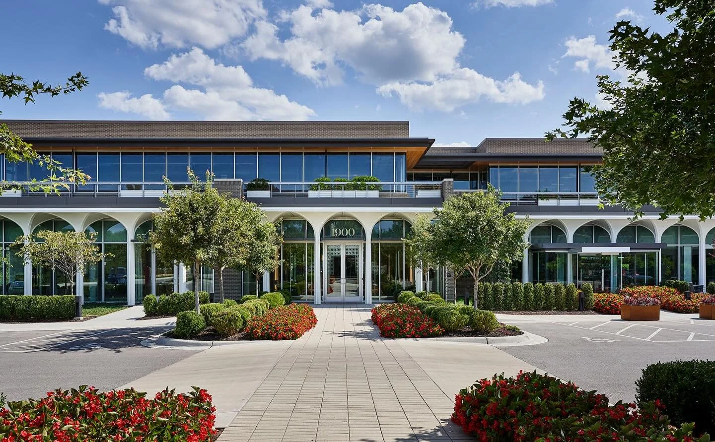 🚧 Parking Update at 1900 🚧

Due to on-site construction beginning today (12/19), parking at 1900 will be limited. Designated spots are available for The Restaurant at 1900. If those are full, please use unmarked surface spaces or the upper level of