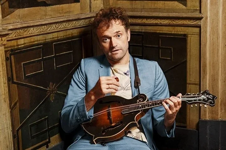 SALON SERIES: Chris Thile, mandolin, presented by Harriman Jewell