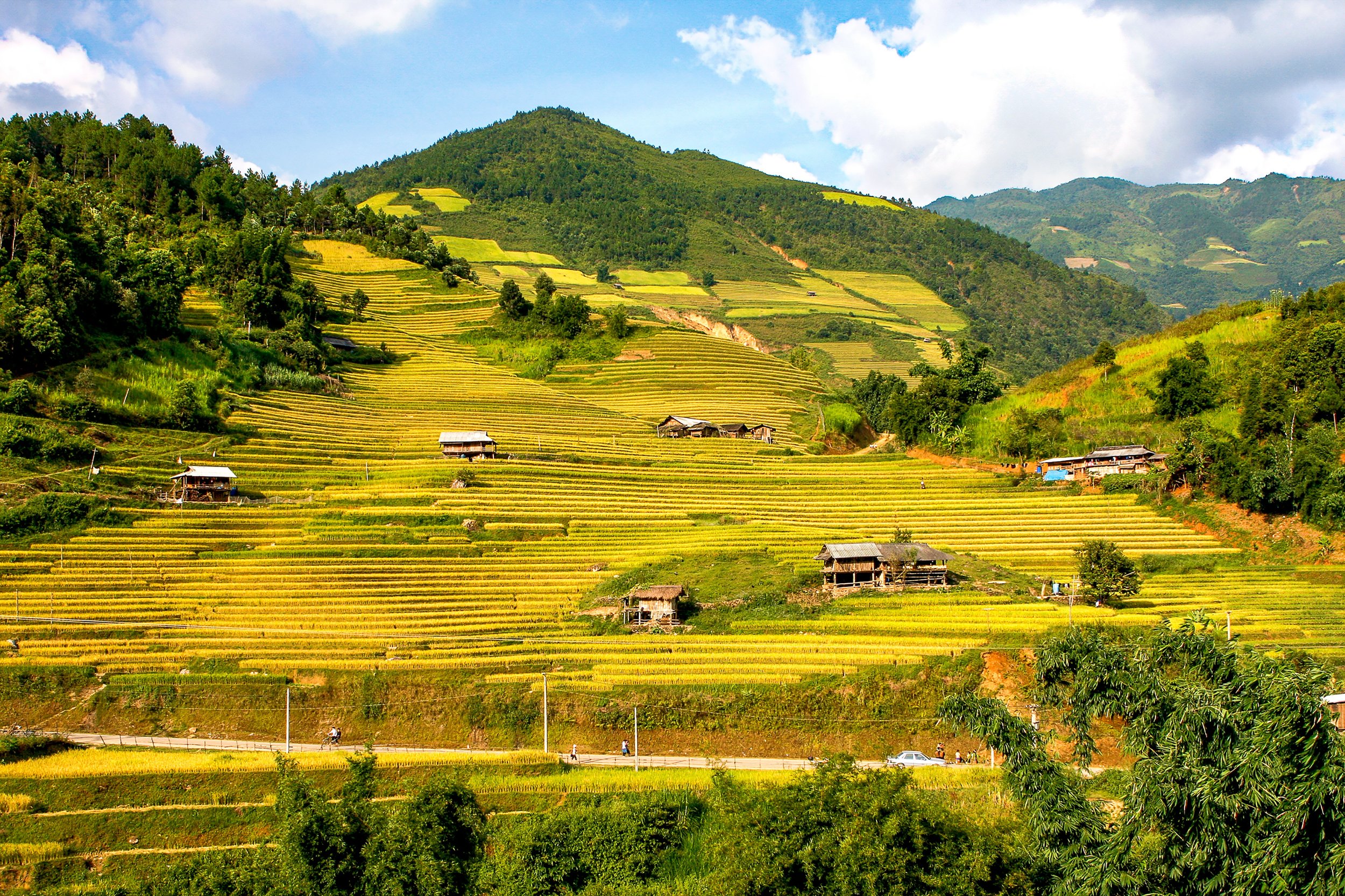 mountain-landscape-1505044.jpg
