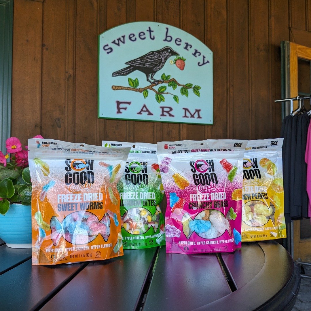 Have you tried freeze dried candy? We've got 4 flavors this season: Rainbow Bites, Sweet Worms, Crunchy Bears, and Peach Perfect. Which is your favorite?