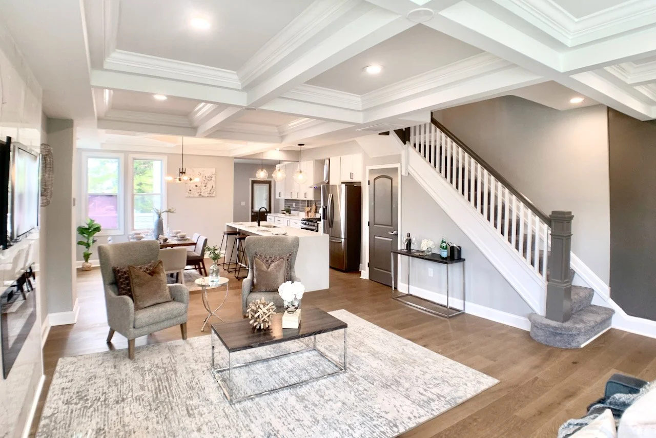 711 Lyndhurst - 1.jpeg