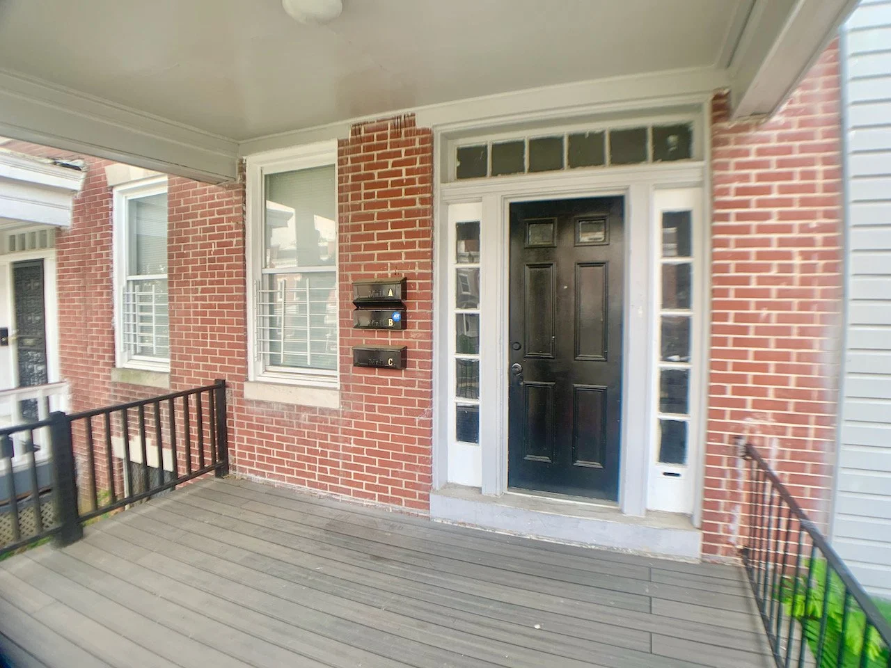 420 Lyndhurst #1 - 3.jpeg