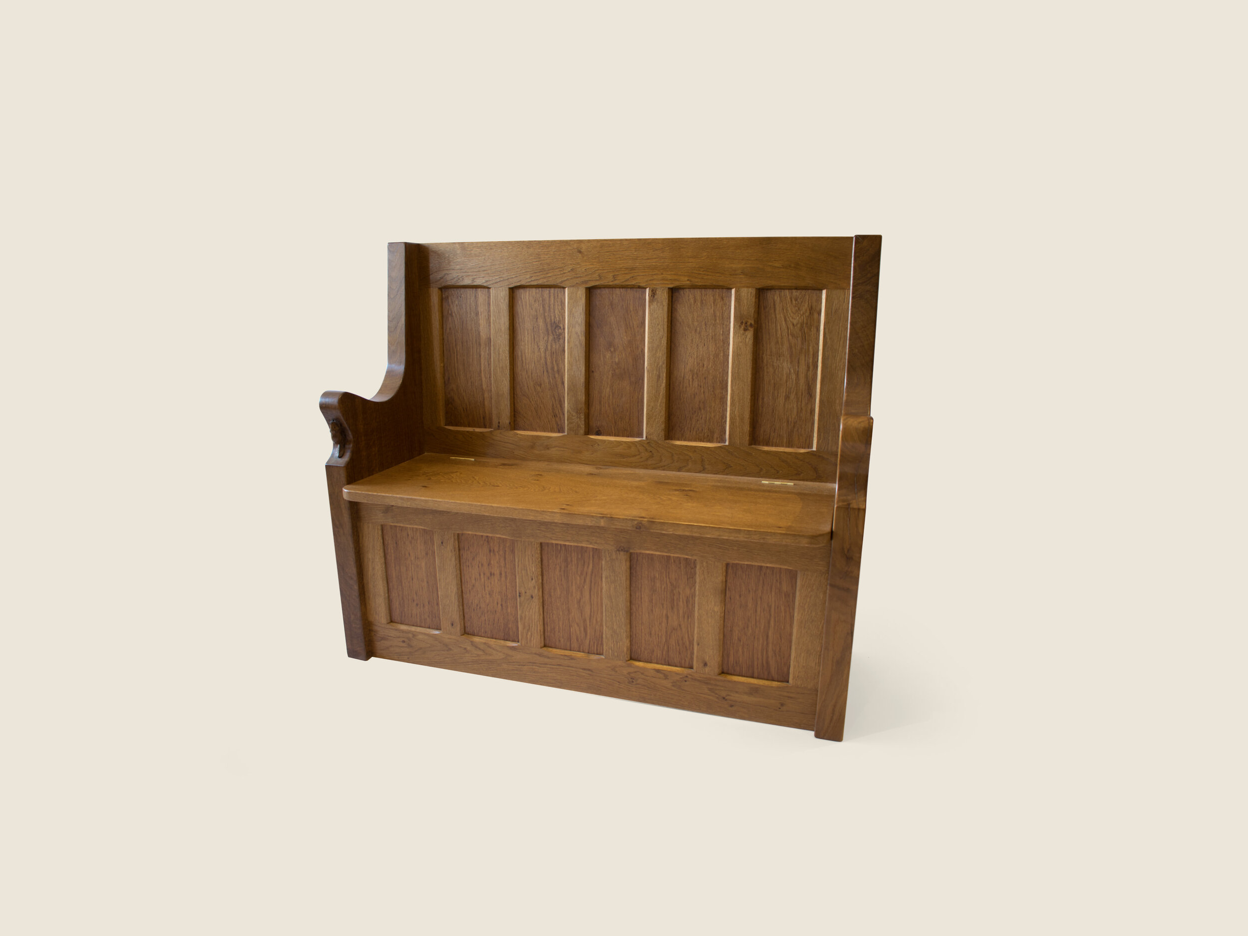 BF224 Brown Oak Settle 