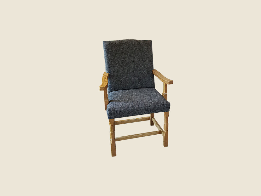 BF227 Newby Carver Chair