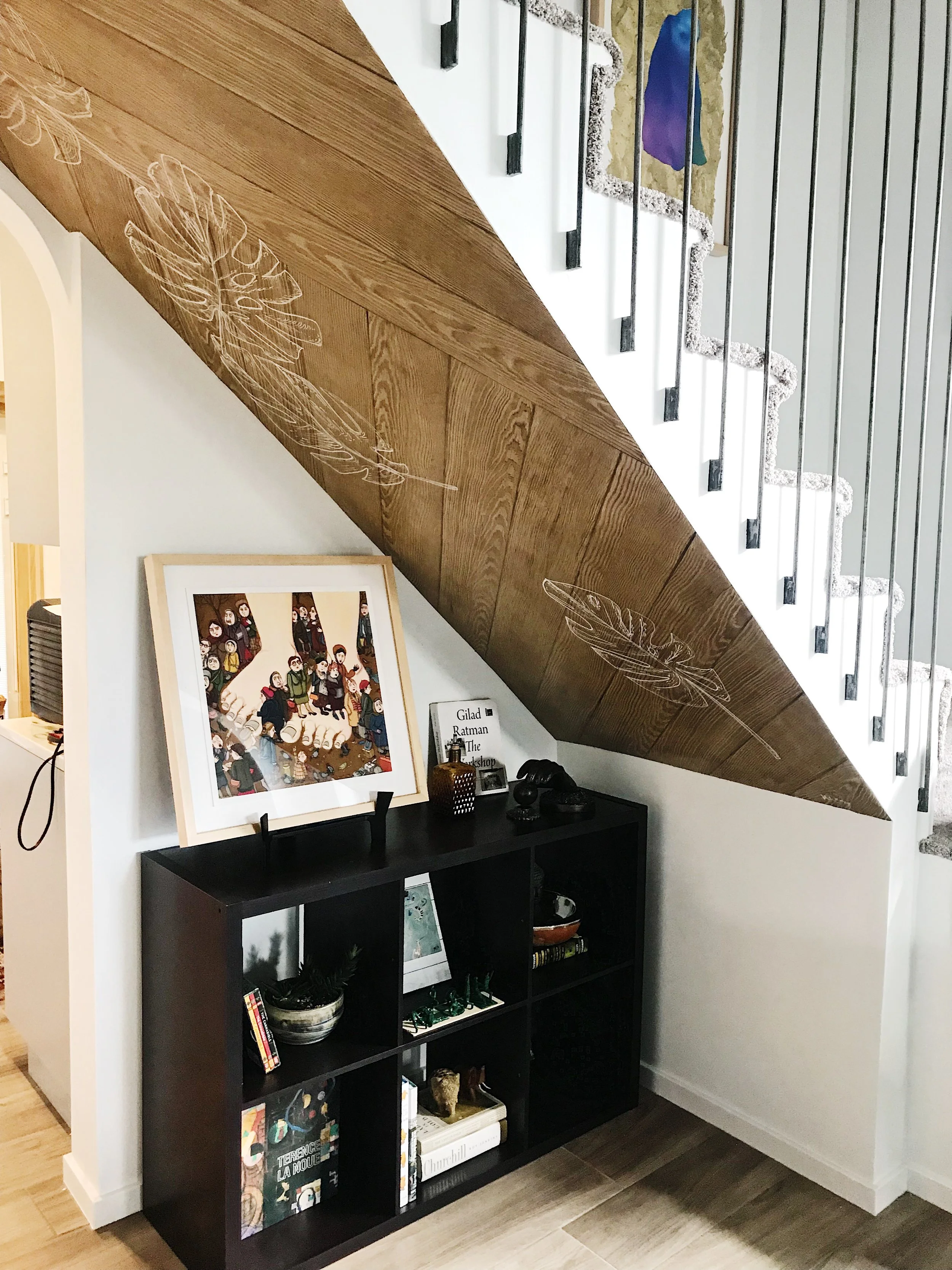  Side view- Fake Oak with Monstera Leaves Mural  