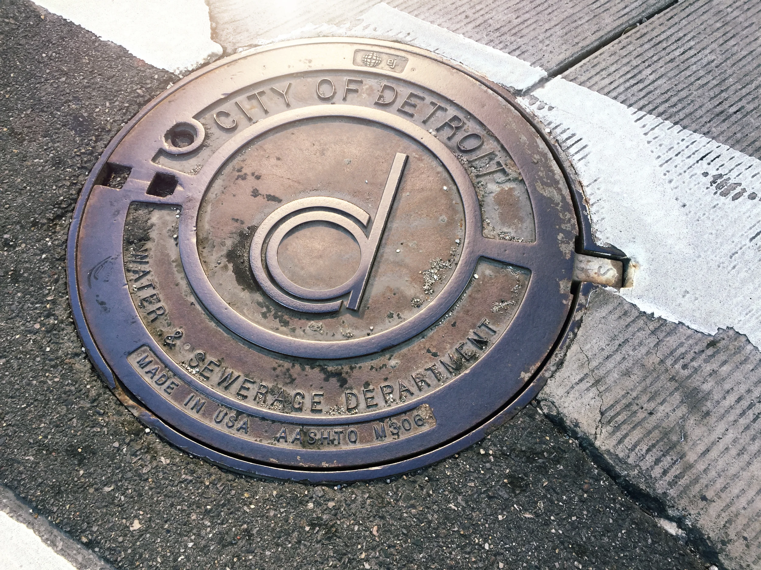 Retouching Manhole Cover Carbon Detroit