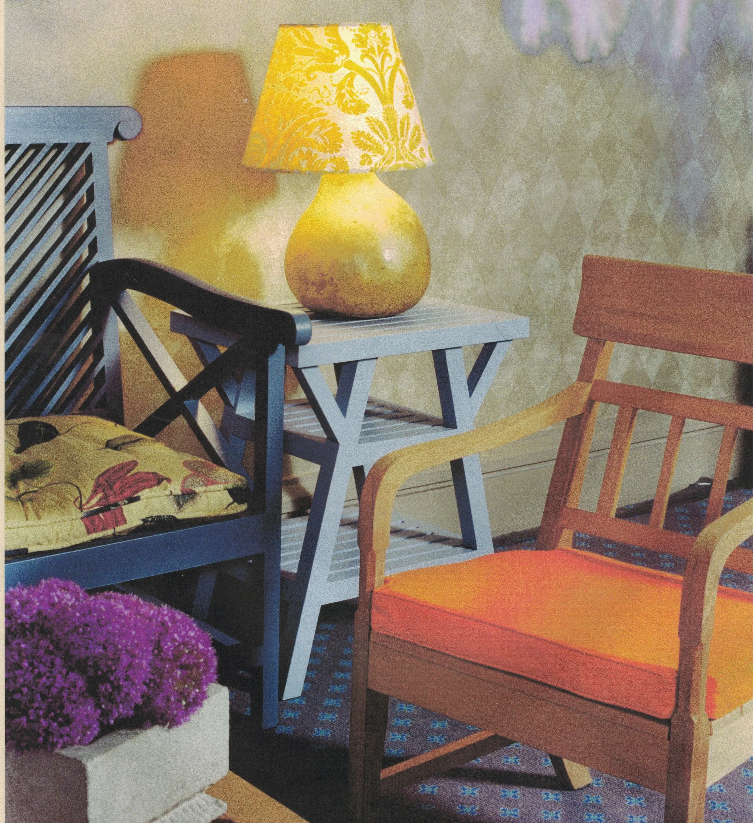 Color, Cushions and Lampshade For Redefining the Garden Seat