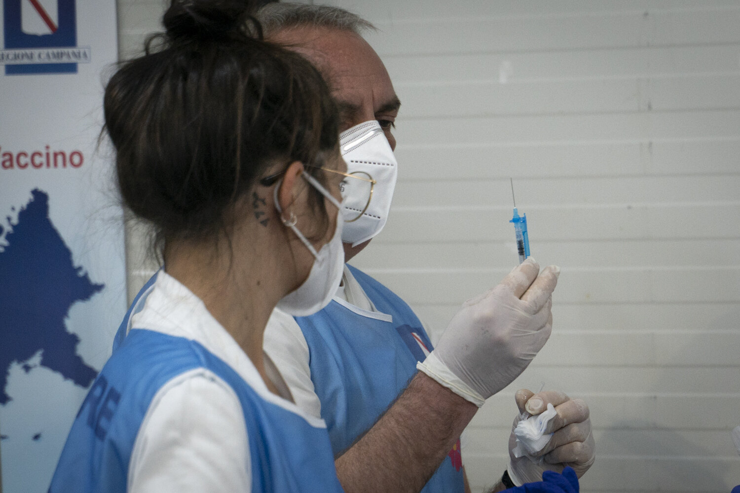 EuropeanVaccineDay2020_Naples_271220_SNY9788_lr.jpg