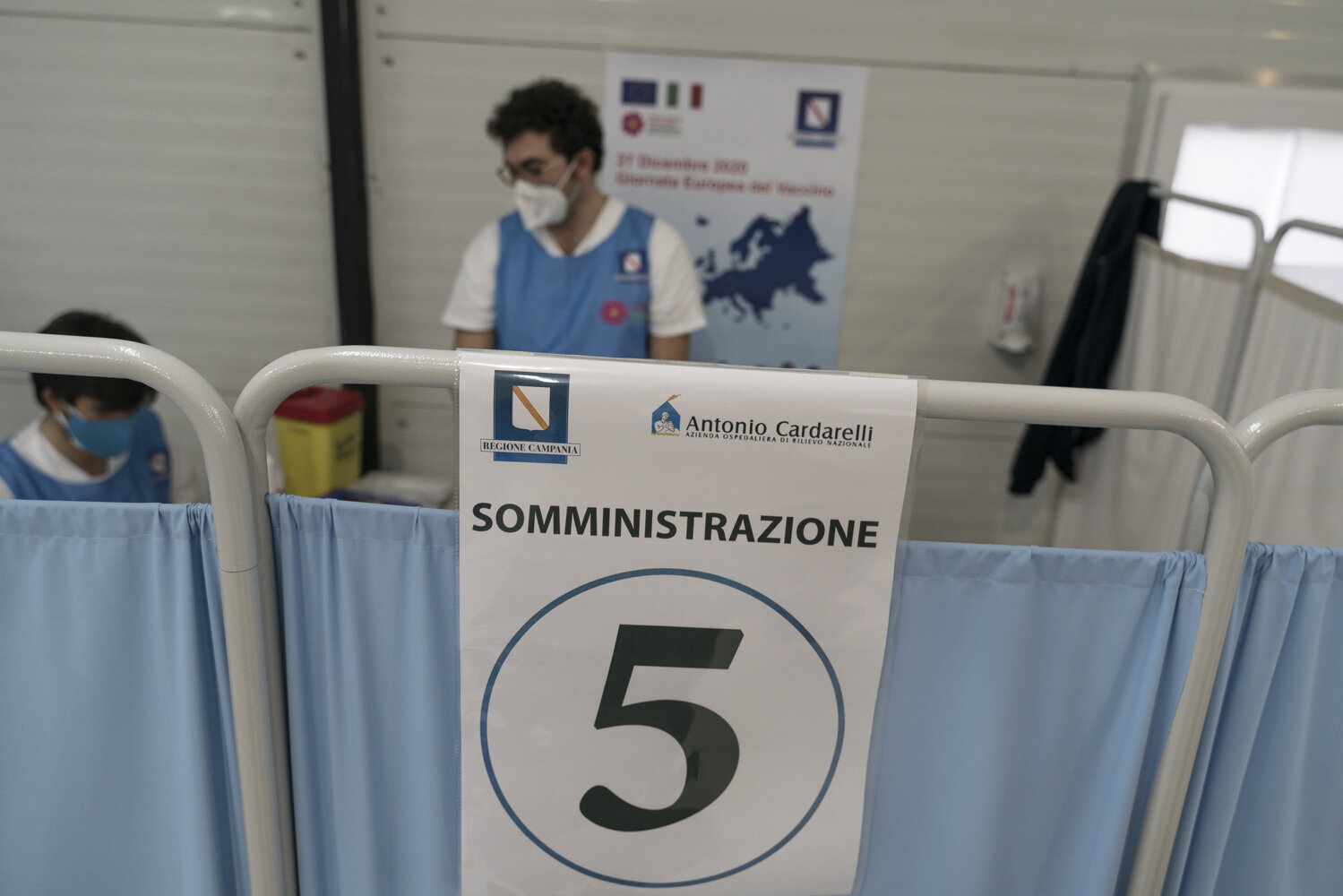 EuropeanVaccineDay2020_Naples_271220_SNY9868_lr.jpg