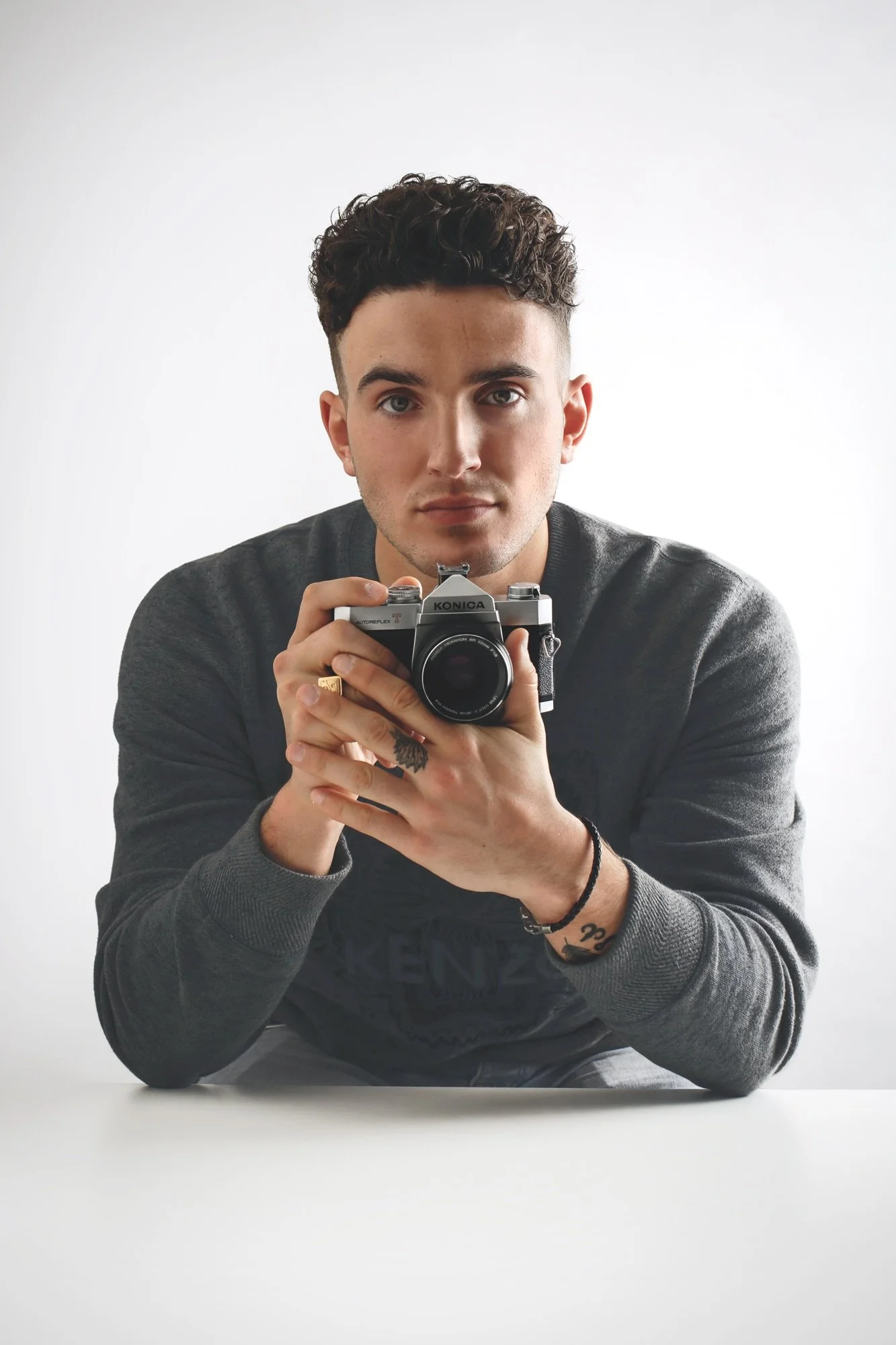 FabioBurrelliPhotography_Portraits_Alex_Web_1.jpg