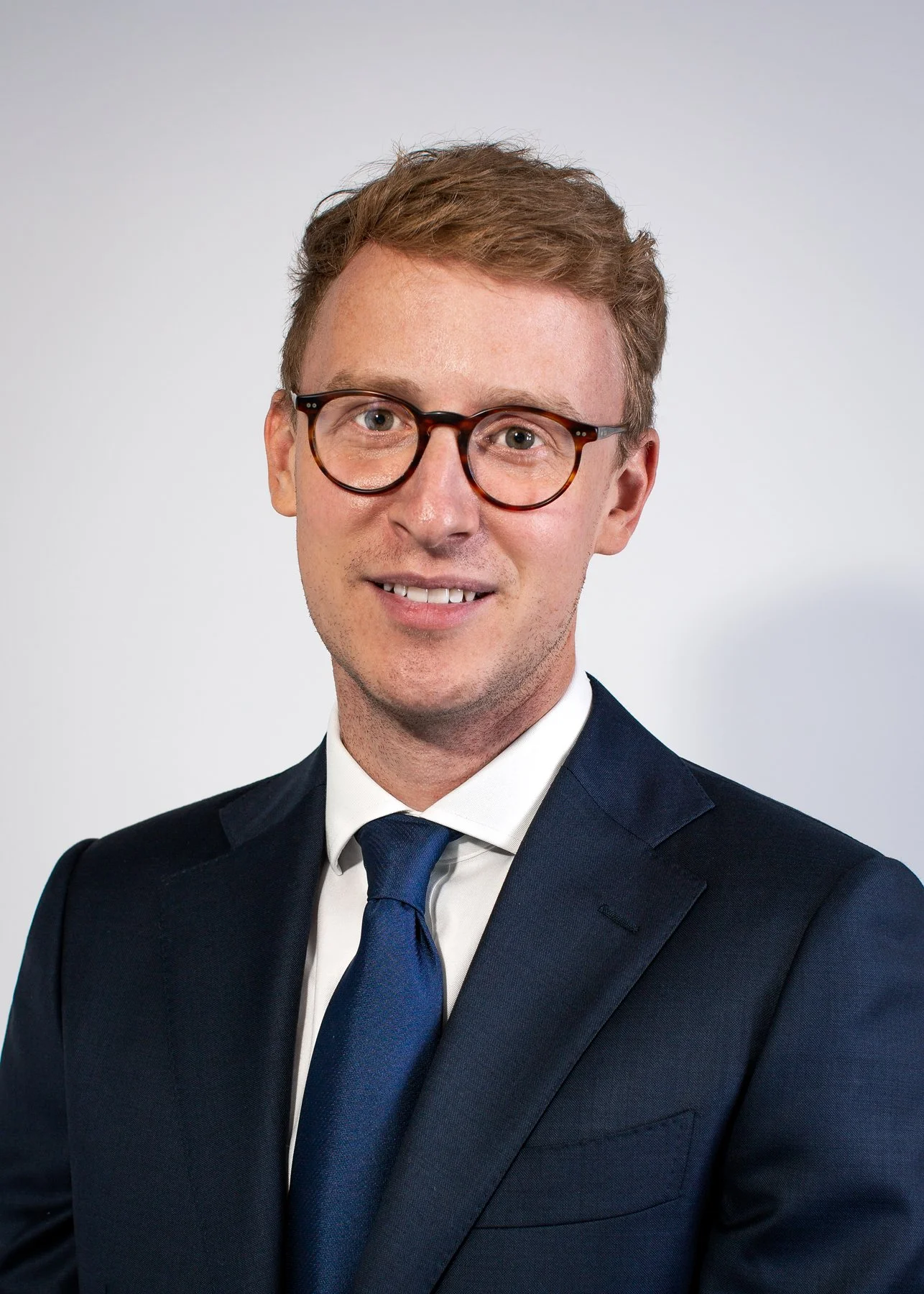 FabioBurrelli_Headshots_Web_Elliot_8.jpg