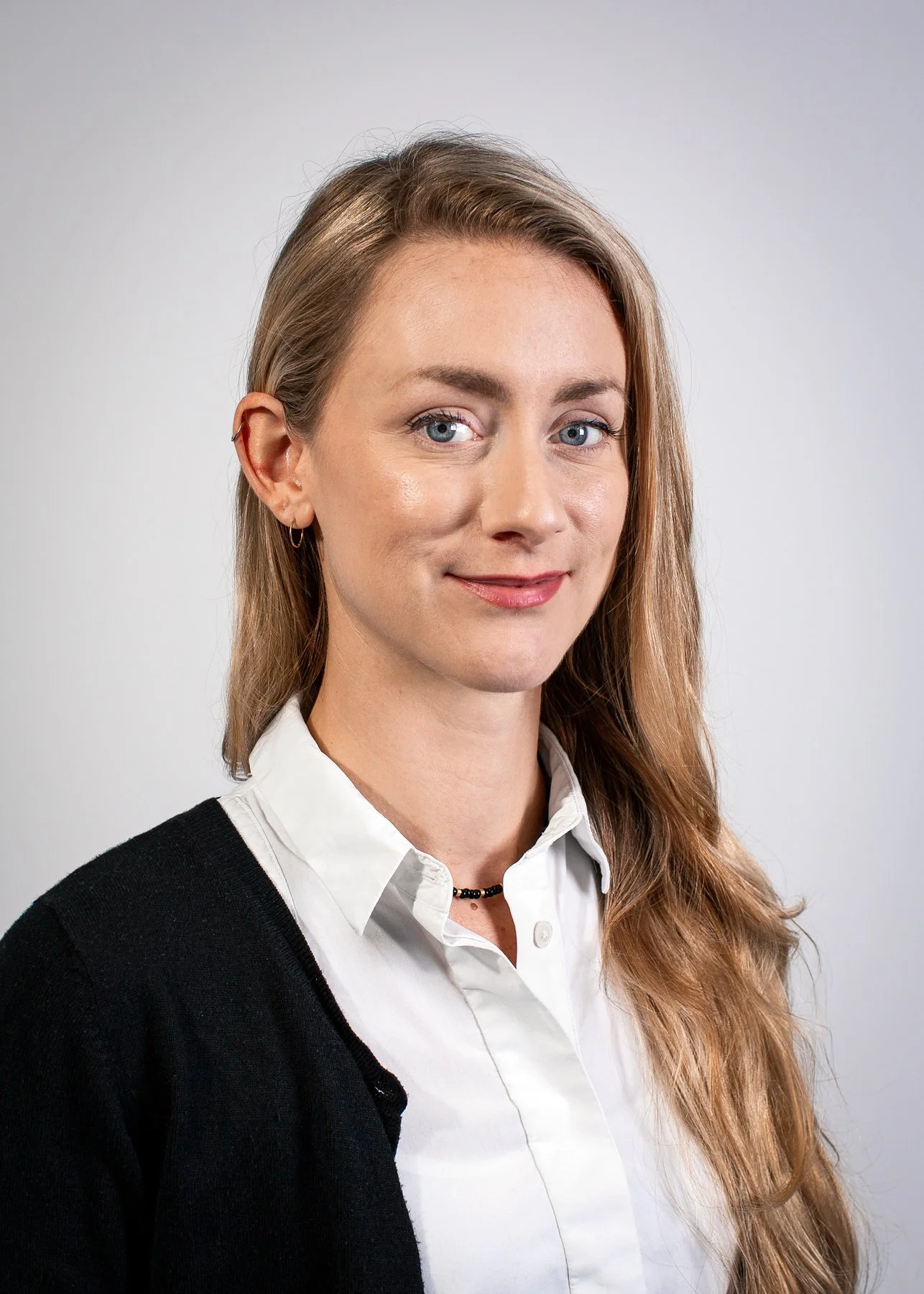 FabioBurrelli_Headshots_Web_Emily_5.jpg
