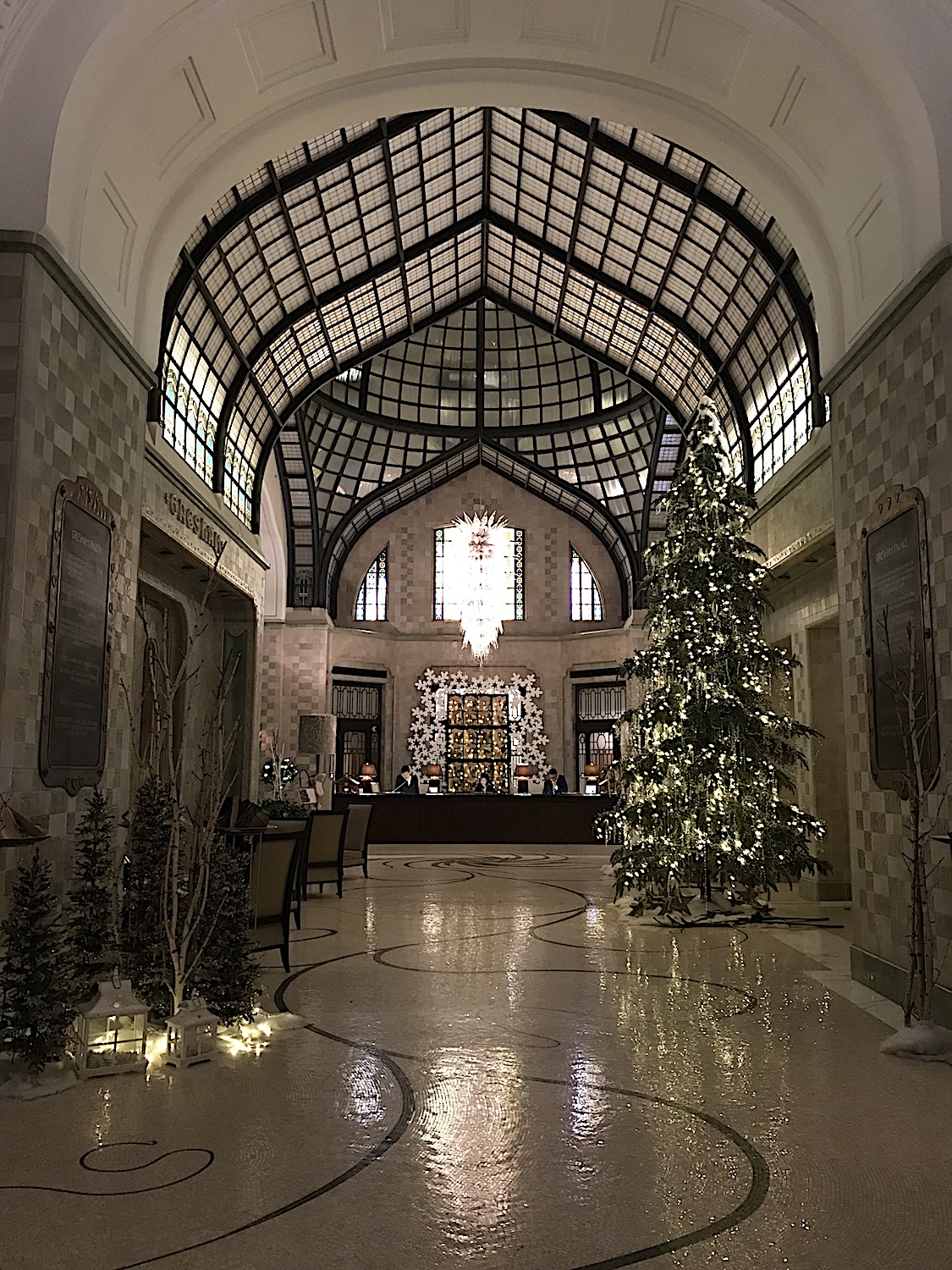 fourseasonsbudapestinterior.jpg