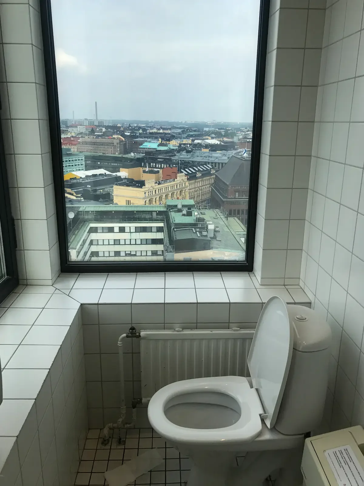 A loo with at view at Ateljée Bar, Helsinki