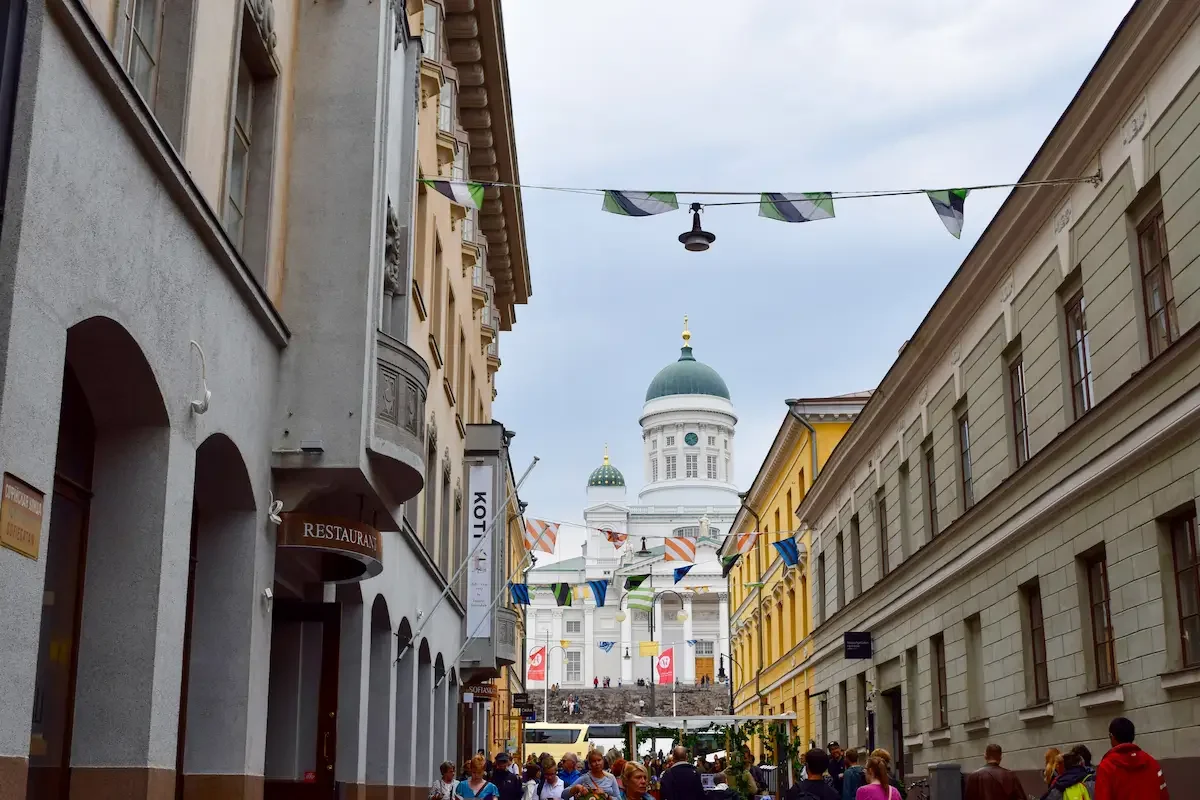 helsinkacathedraldaytime.webp