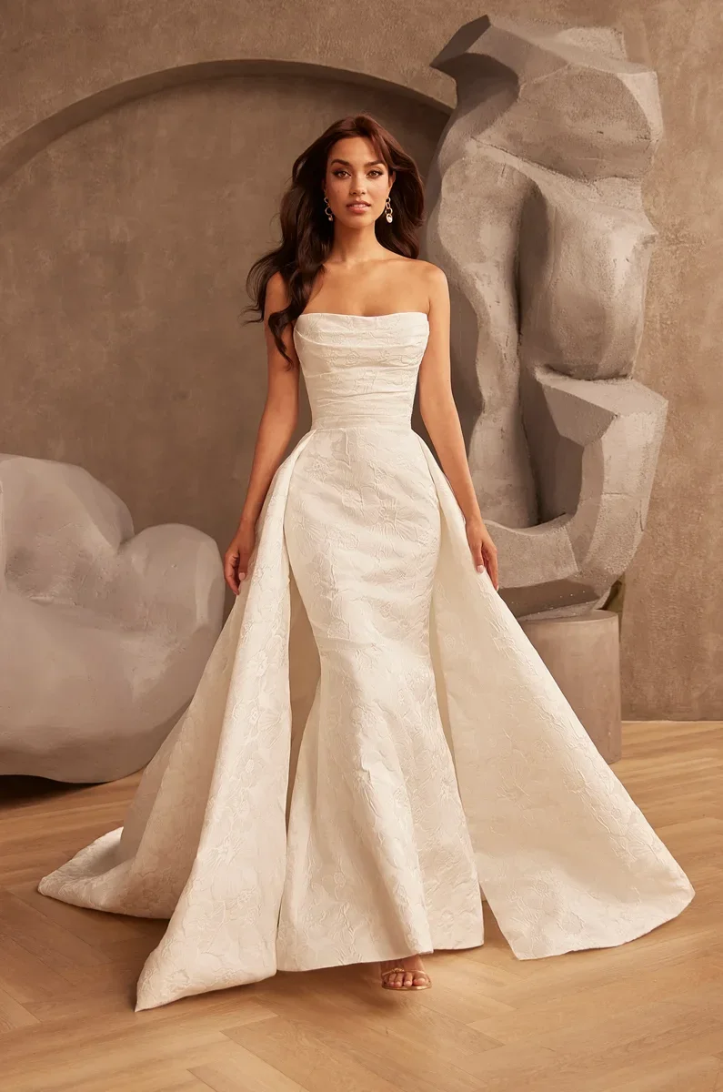 6cb7b13e-40f6-4681-bfdd-c0879f075398_P5133-f_large.webp